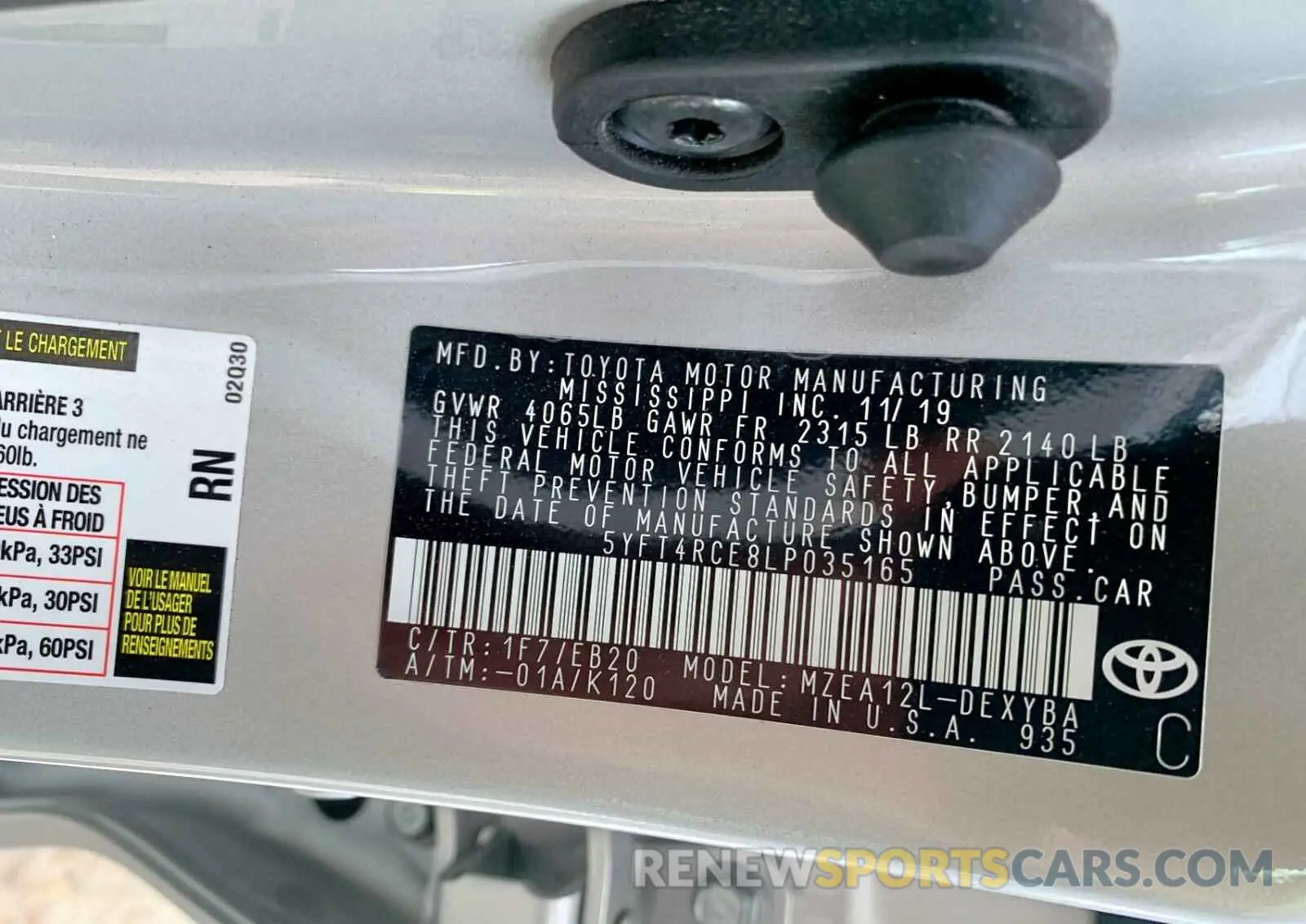 10 Photograph of a damaged car 5YFT4RCE8LP035165 TOYOTA COROLLA XS 2020