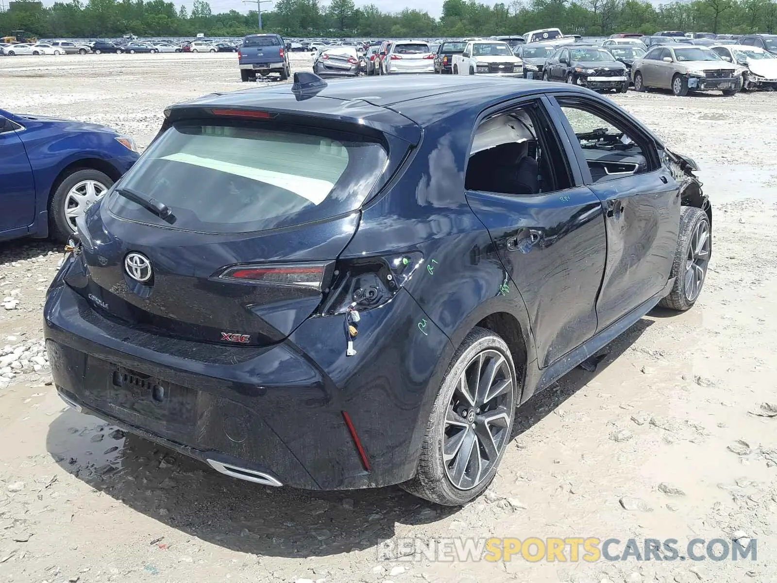 4 Photograph of a damaged car JTNA4RBE4L3073859 TOYOTA COROLLA XS 2020