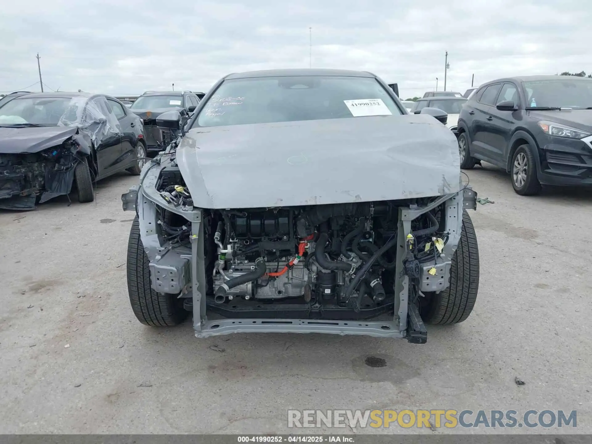 13 Фотография поврежденного автомобиля JTDAAAAF7P3013833 TOYOTA CROWN 2023