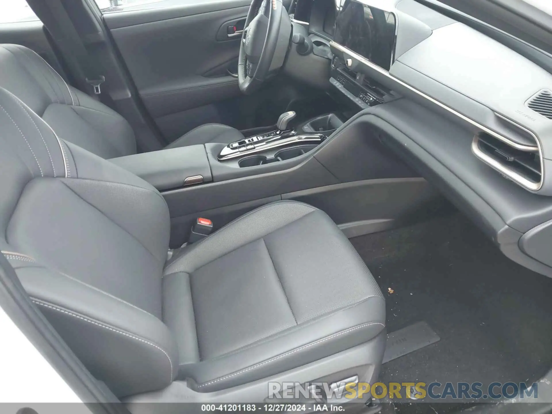 5 Photograph of a damaged car JTDAAAAF1R3018965 TOYOTA CROWN 2024