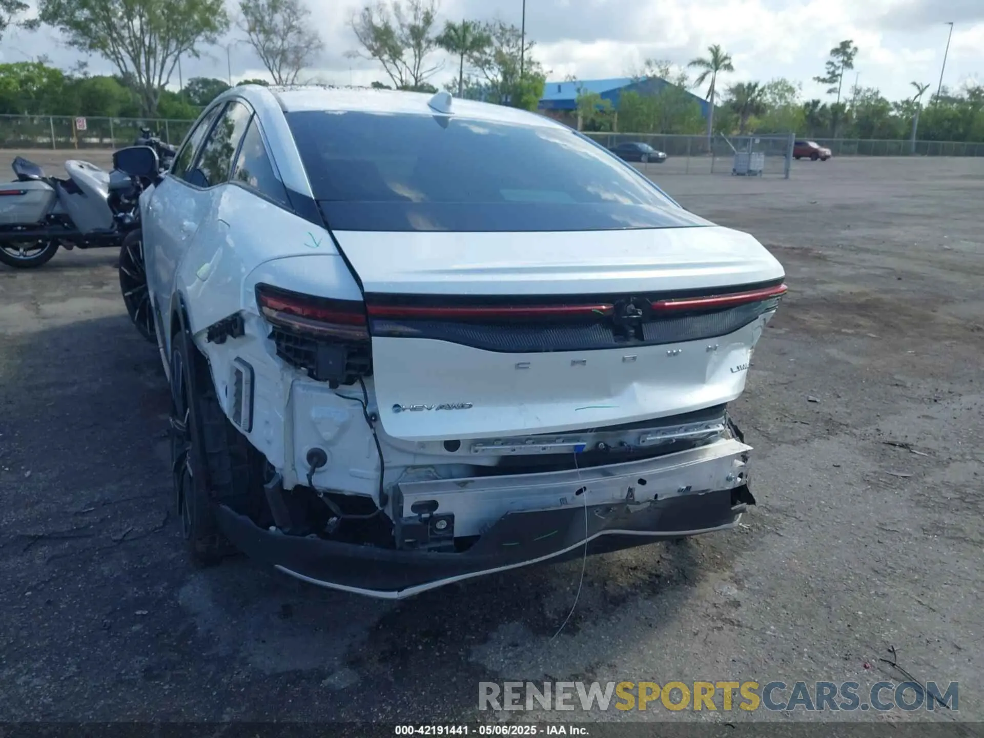 6 Photograph of a damaged car JTDAAAAF4R3020760 TOYOTA CROWN 2024
