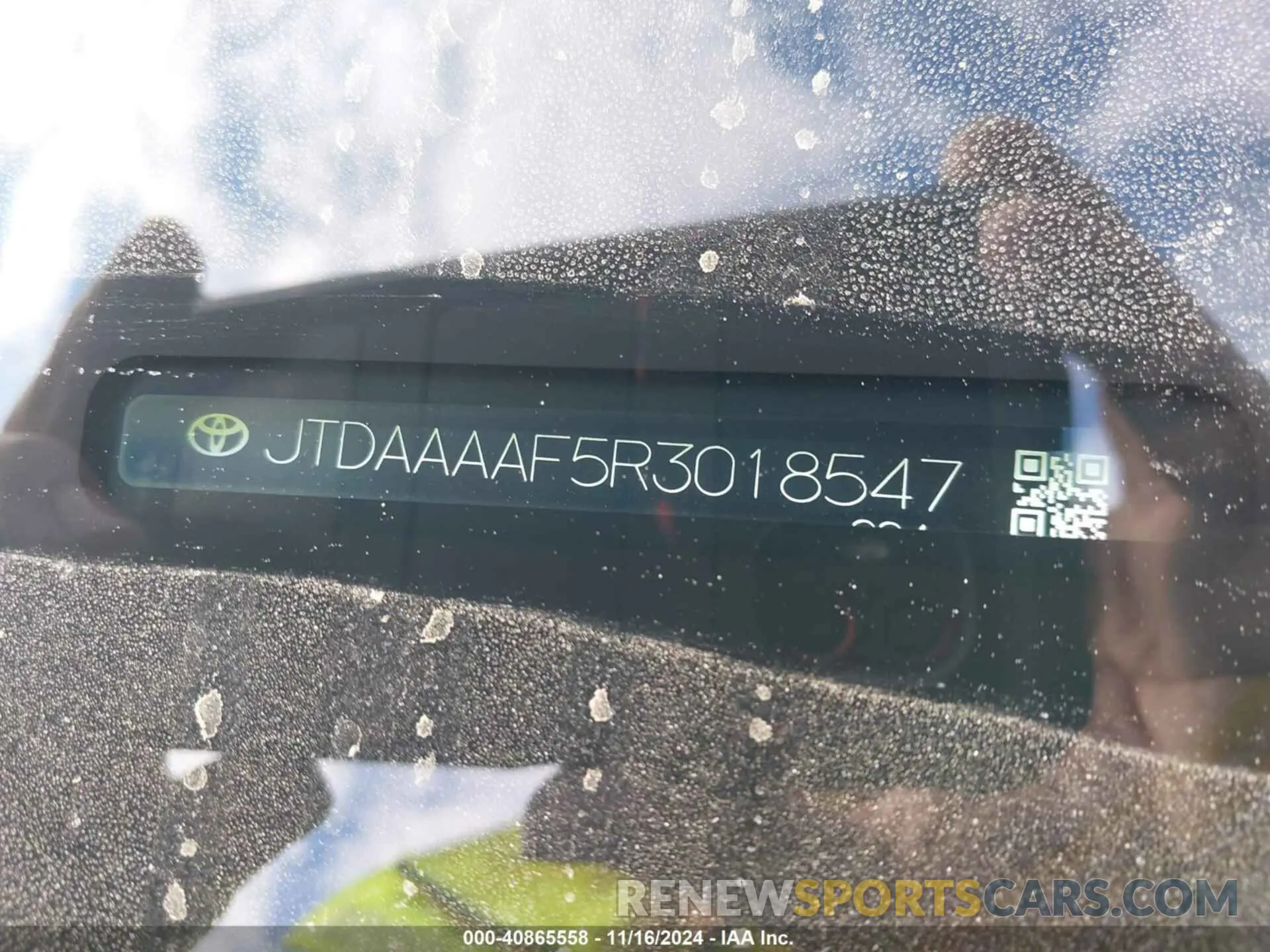 9 Photograph of a damaged car JTDAAAAF5R3018547 TOYOTA CROWN 2024