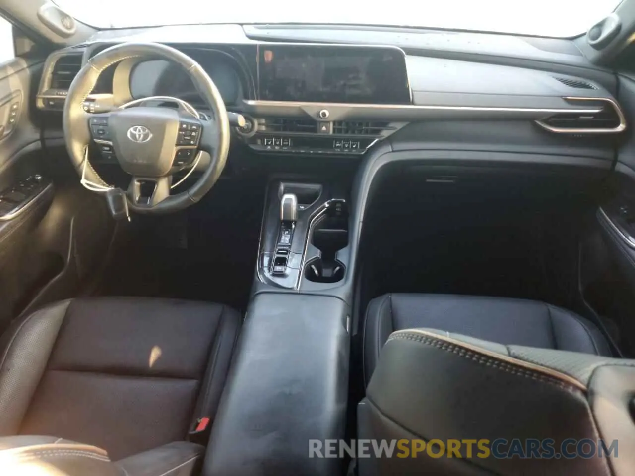 8 Фотография поврежденного автомобиля JTDAFAAF5R3007601 TOYOTA CROWN PLAT 2024