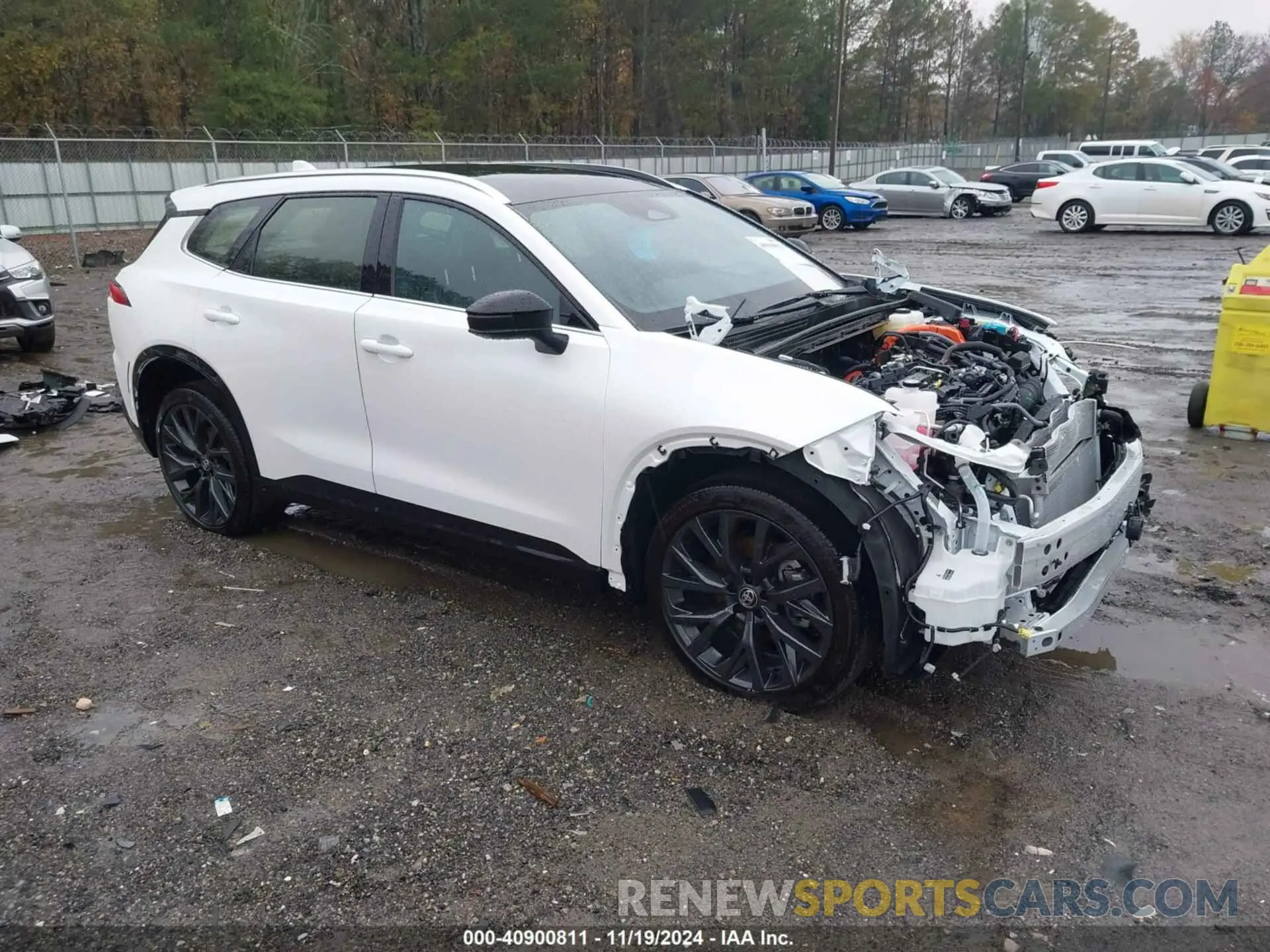 1 Photograph of a damaged car JTDACAAJ4S3001596 TOYOTA CROWN SIGNIA 2025