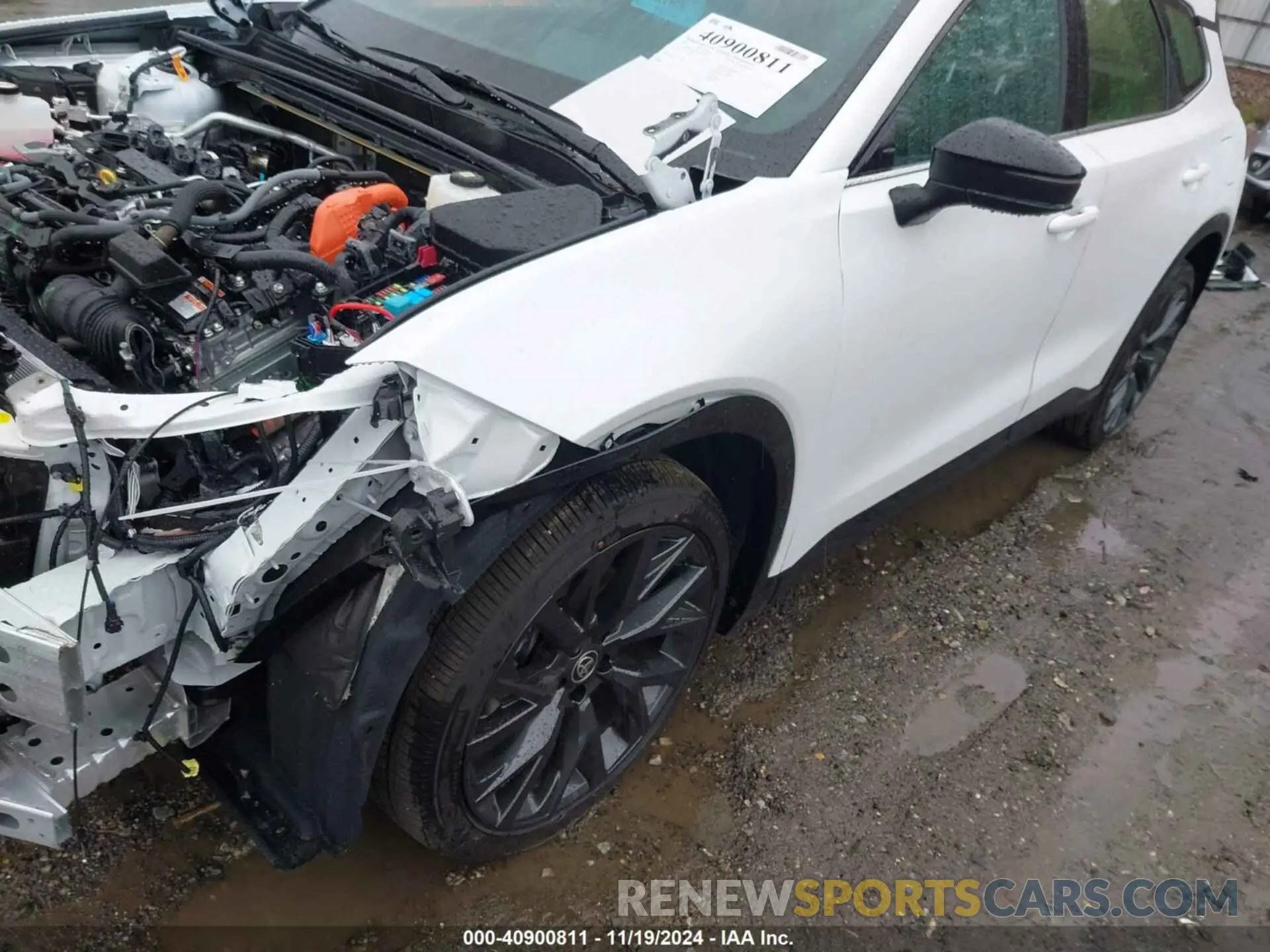 17 Photograph of a damaged car JTDACAAJ4S3001596 TOYOTA CROWN SIGNIA 2025