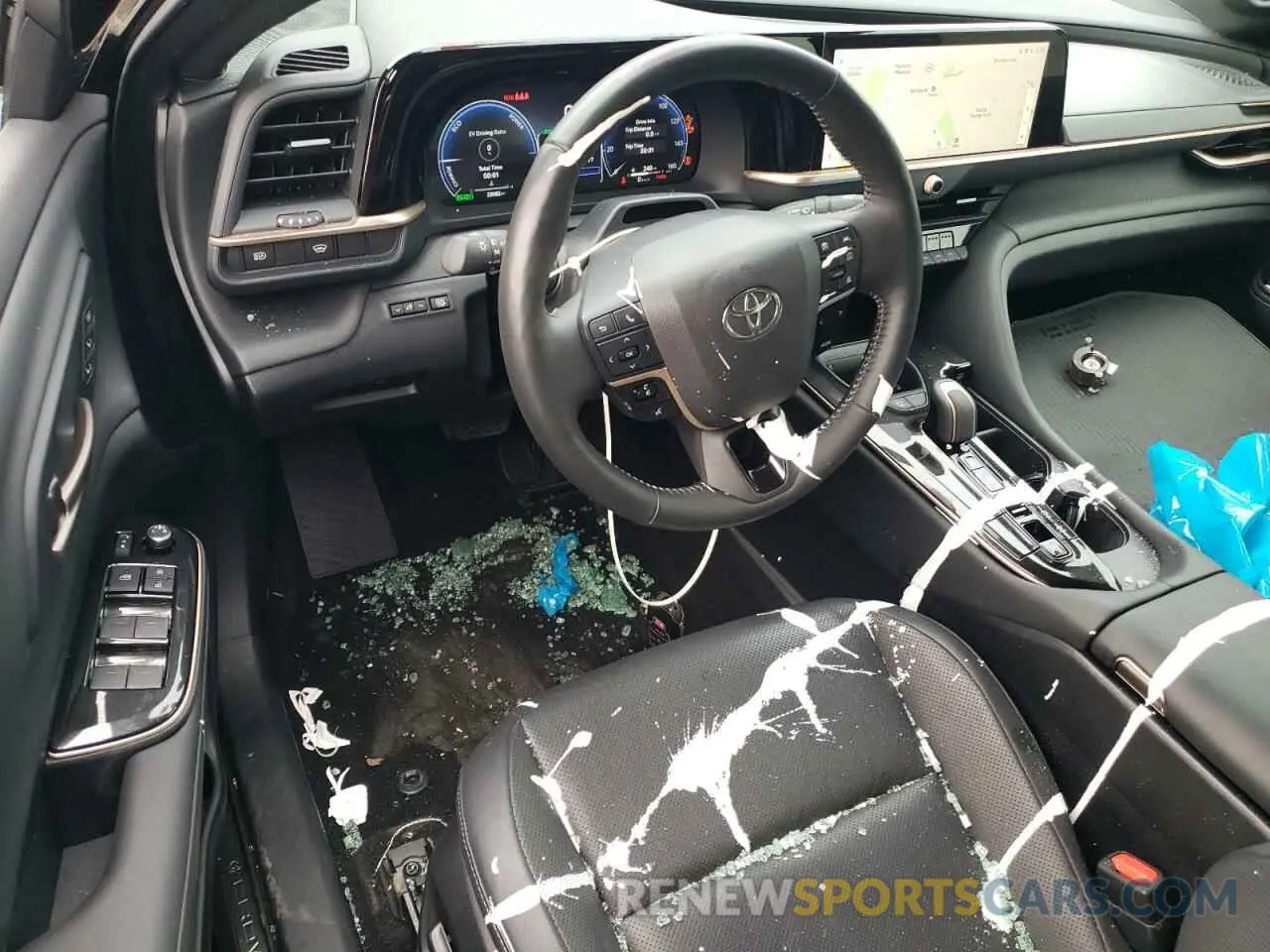 8 Photograph of a damaged car JTDAAAAF0R3019296 TOYOTA CROWN XLE 2024