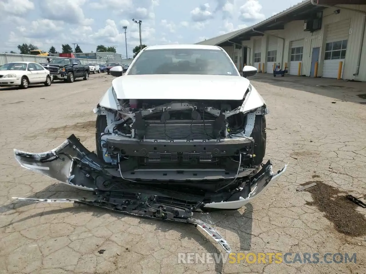 5 Photograph of a damaged car JTDAAAAF0R3021792 TOYOTA CROWN XLE 2024