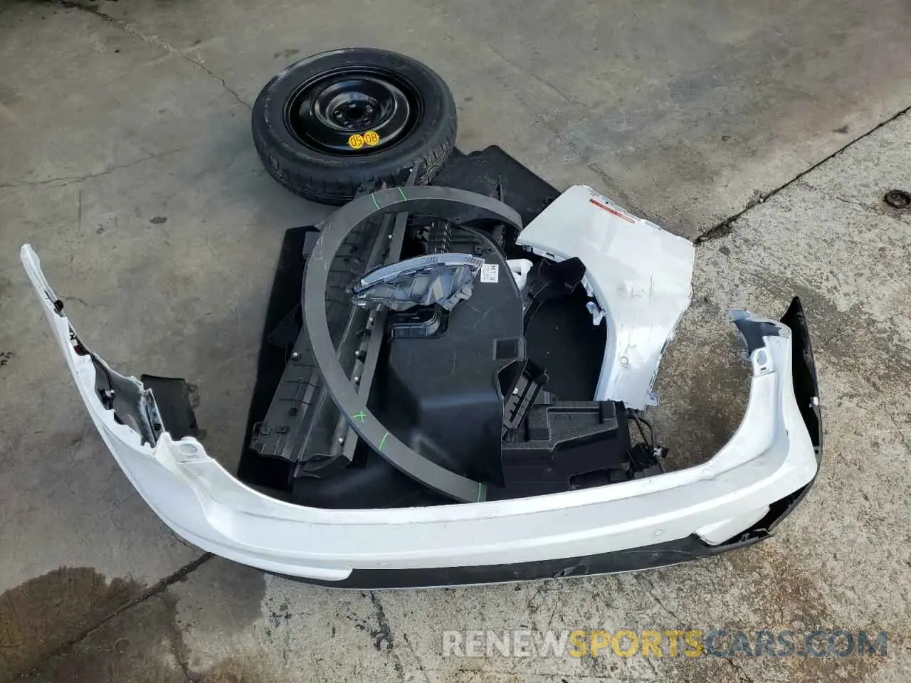 14 Photograph of a damaged car JTDAAAAF3R3020345 TOYOTA CROWN XLE 2024