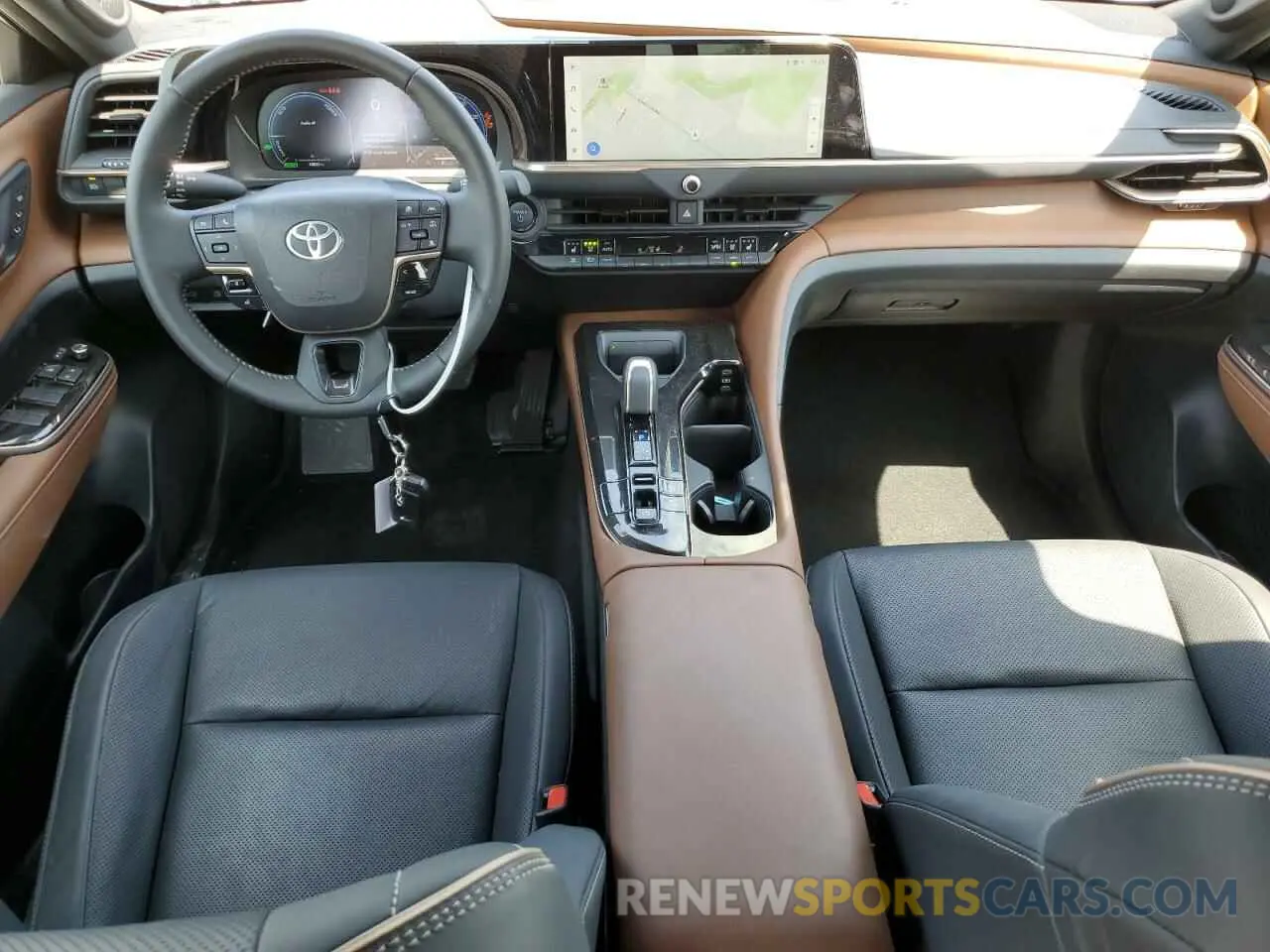 8 Фотография поврежденного автомобиля JTDAAAAF4S3032333 TOYOTA CROWN XLE 2025
