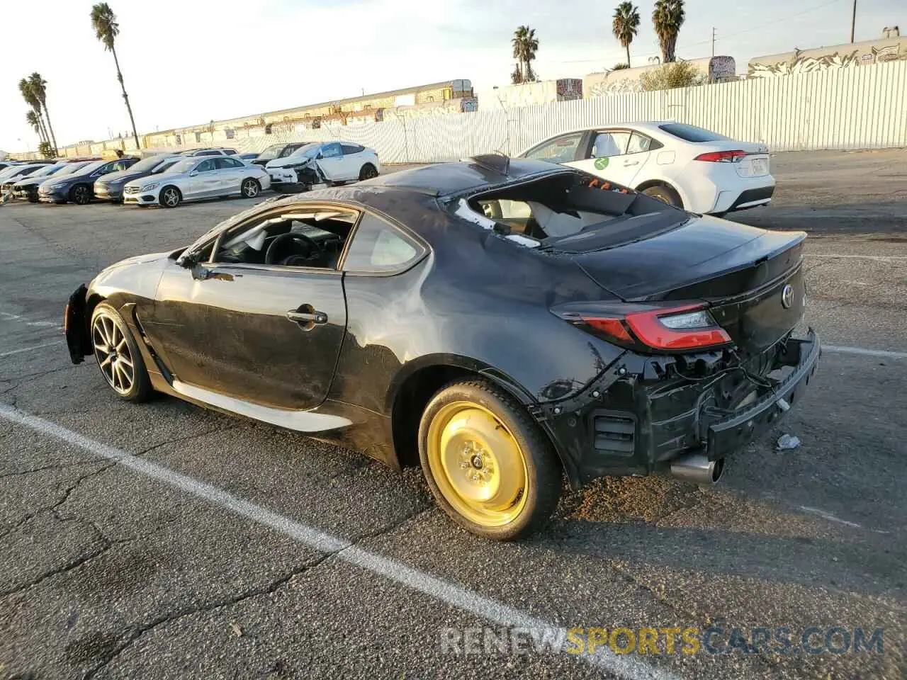2 Photograph of a damaged car JF1ZNBB15P9761368 TOYOTA GR 86 2023