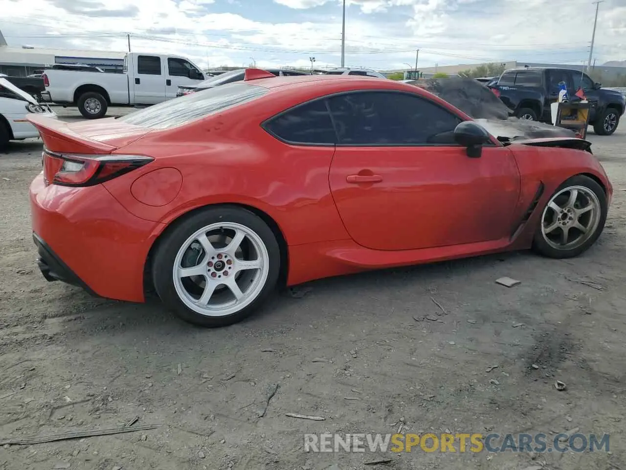 3 Фотография поврежденного автомобиля JF1ZNBB17P9756348 TOYOTA GR 86 2023