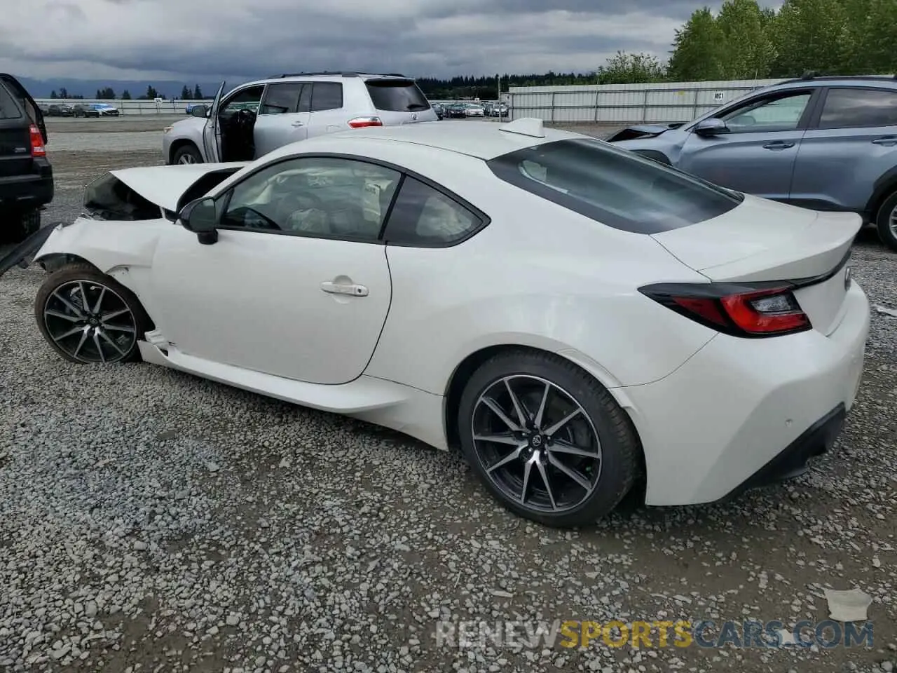 2 Photograph of a damaged car JF1ZNBC19P8765430 TOYOTA GR 86 2023