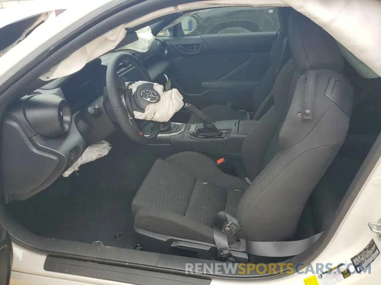 7 Photograph of a damaged car JF1ZNBB12R9755286 TOYOTA GR 86 2024