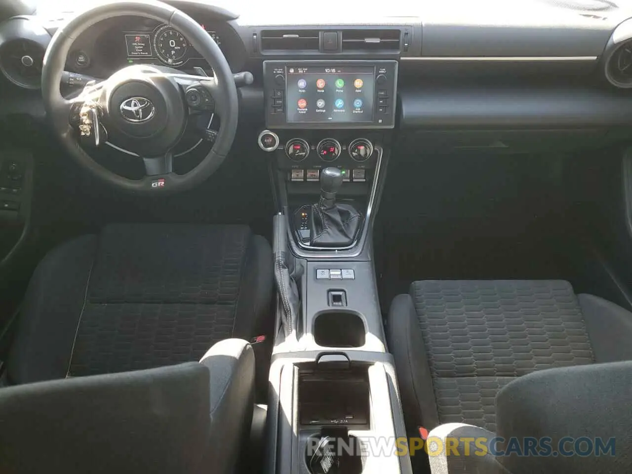 8 Фотография поврежденного автомобиля JF1ZNBB16R8755068 TOYOTA GR 86 2024