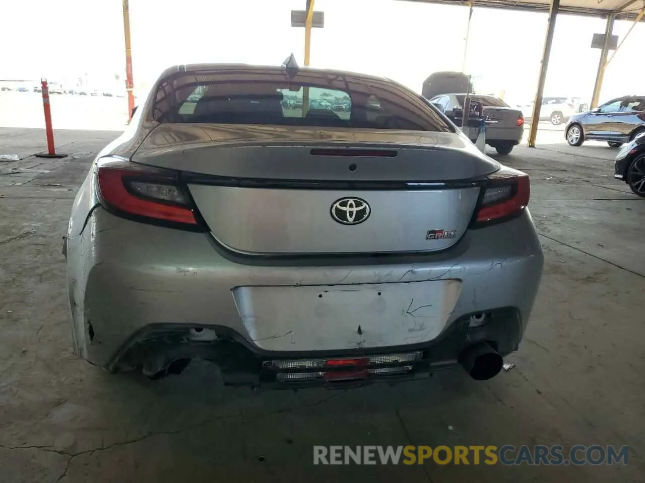 6 Photograph of a damaged car JF1ZNBB17R9755378 TOYOTA GR 86 2024