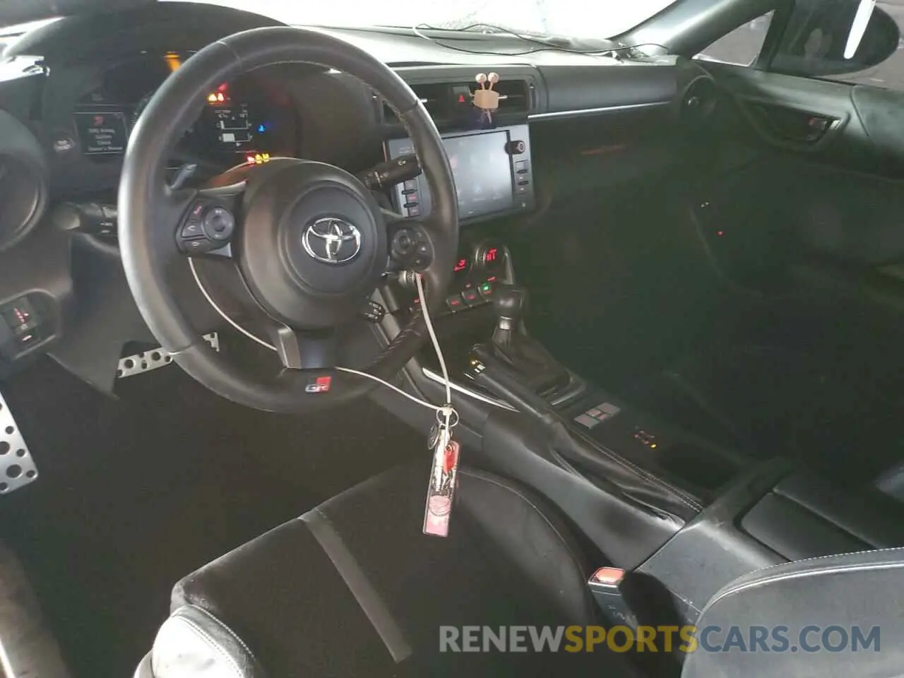 8 Фотография поврежденного автомобиля JF1ZNBF11N8755922 TOYOTA GR 86 PREM 2022