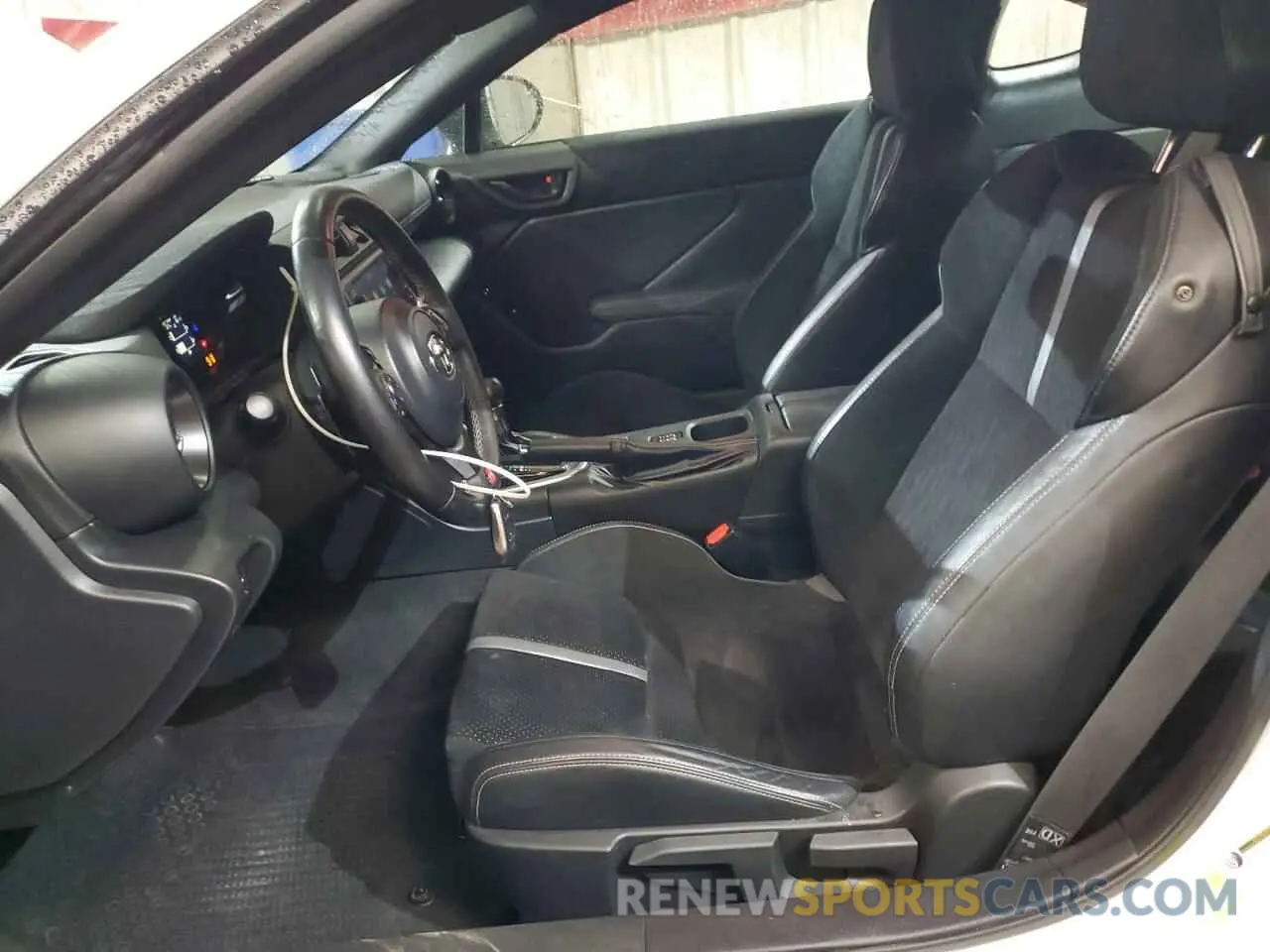 7 Photograph of a damaged car JF1ZNBF13N8750527 TOYOTA GR 86 PREM 2022