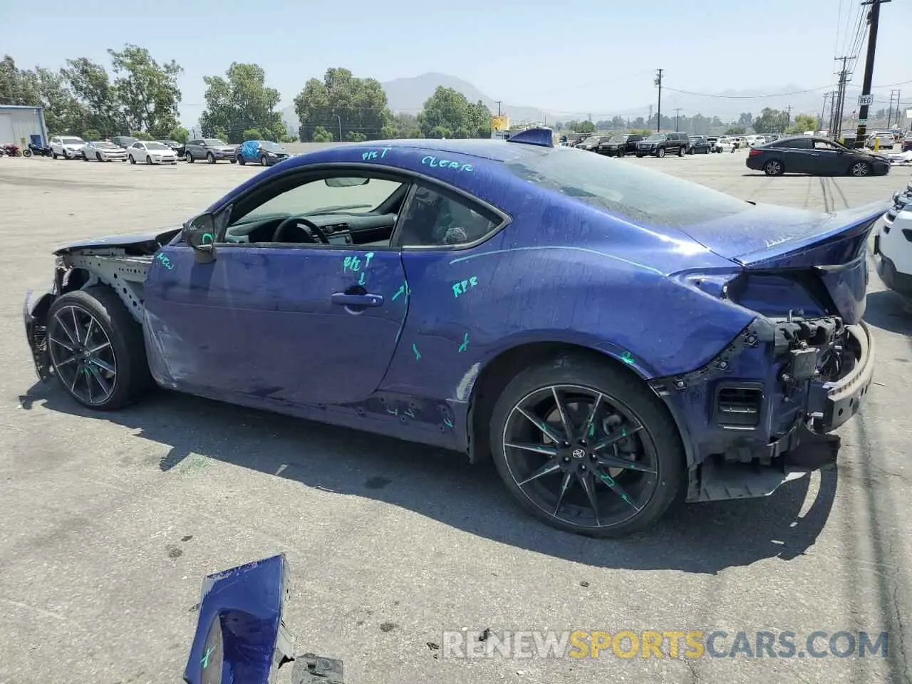2 Photograph of a damaged car JF1ZNBF13N8758546 TOYOTA GR 86 PREM 2022