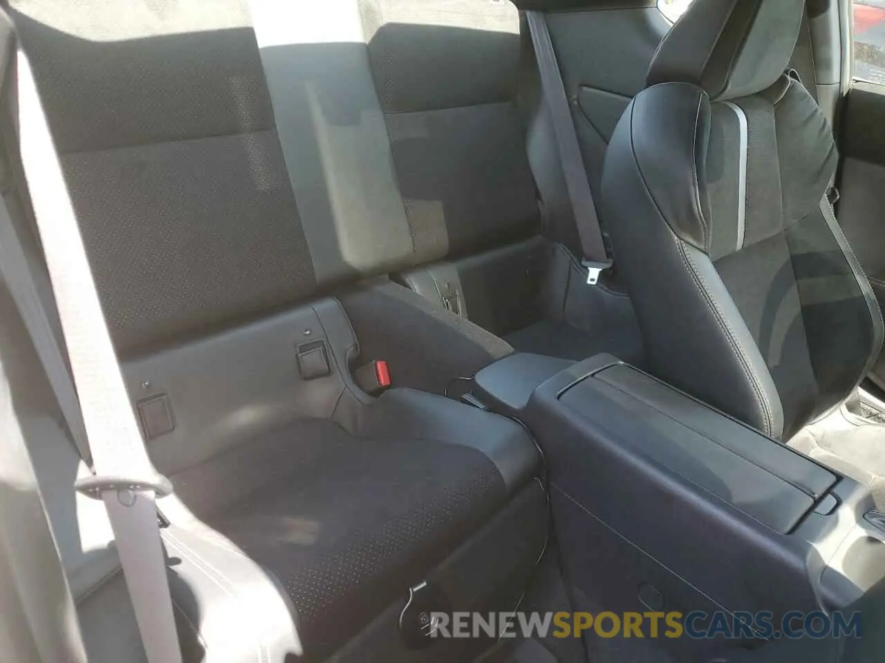 10 Фотография поврежденного автомобиля JF1ZNBE10R8754638 TOYOTA GR 86 PREM 2024