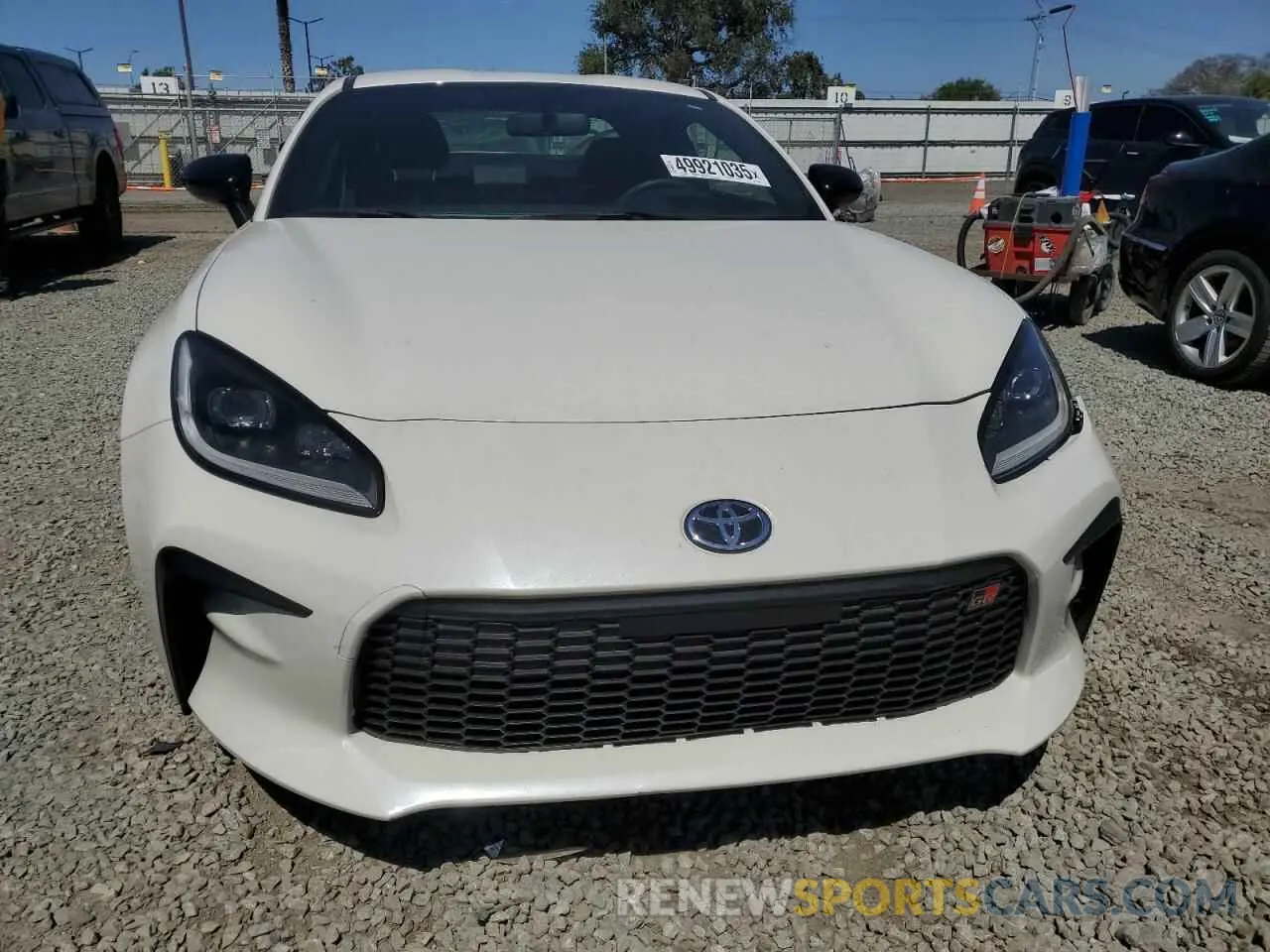 5 Фотография поврежденного автомобиля JF1ZNBE10R8754638 TOYOTA GR 86 PREM 2024