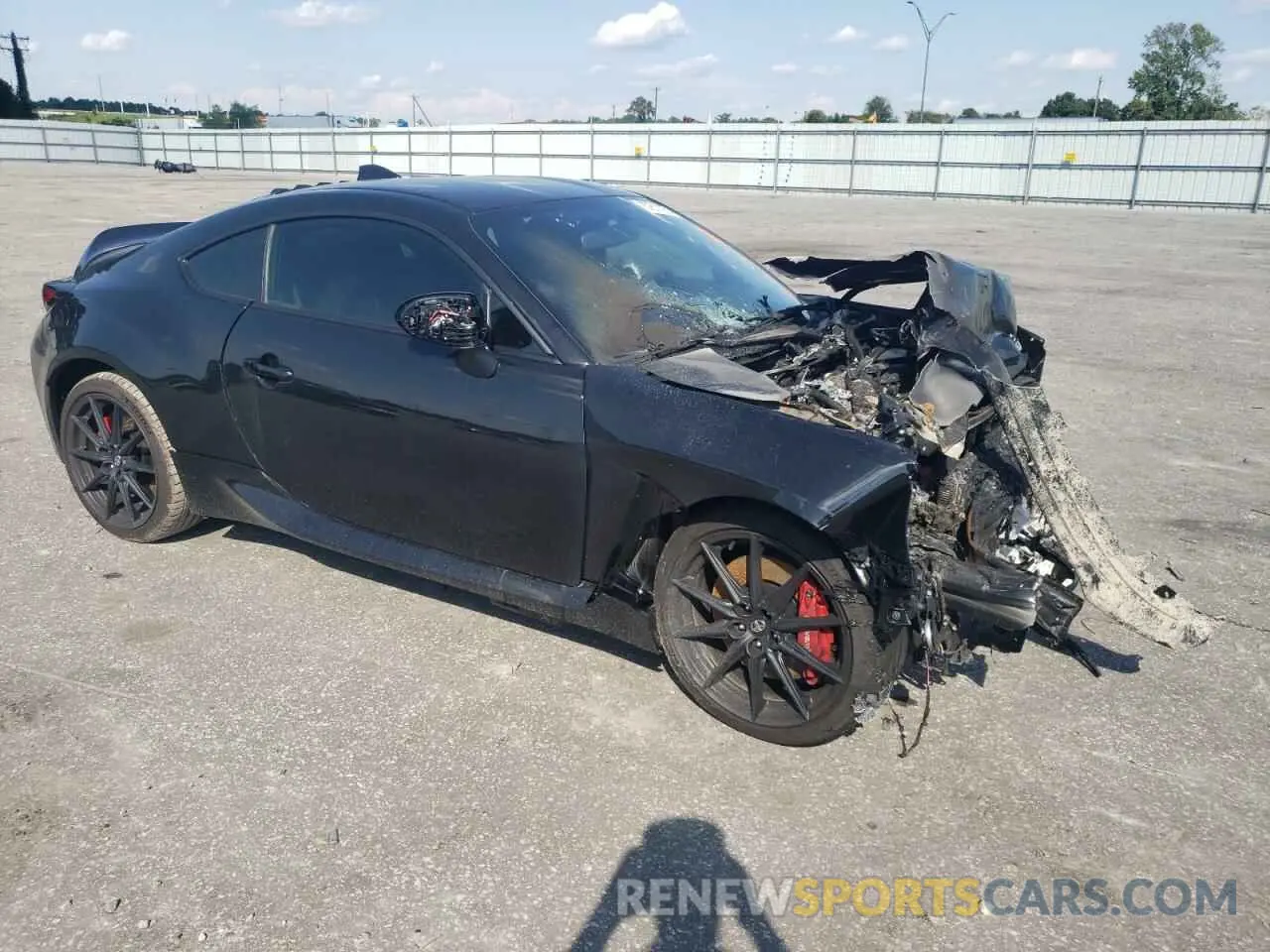 4 Photograph of a damaged car JF1ZNBE13R8757713 TOYOTA GR 86 PREM 2024