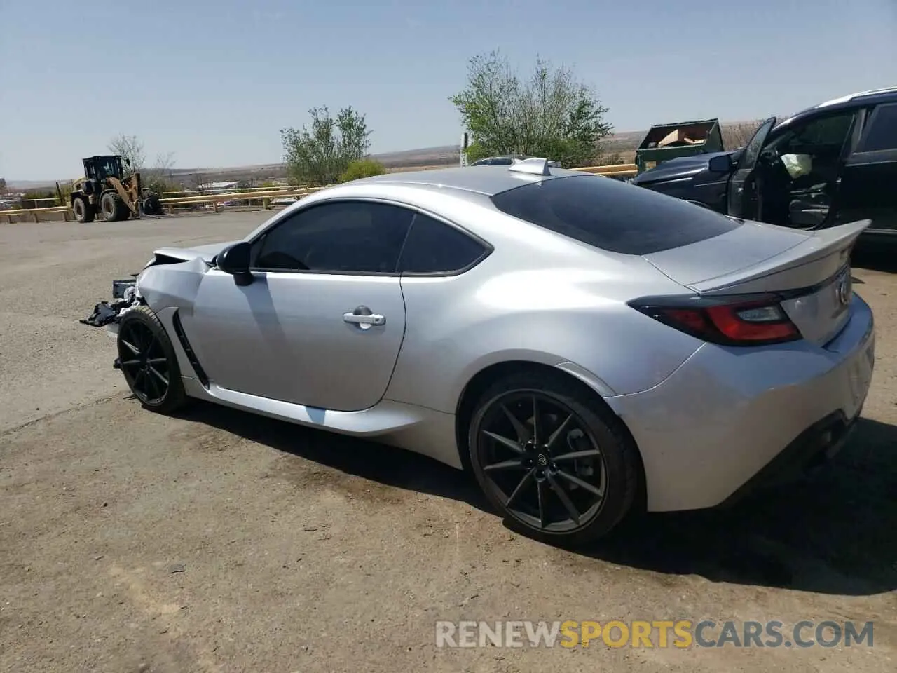 2 Фотография поврежденного автомобиля JF1ZNBE15R9756816 TOYOTA GR 86 PREM 2024