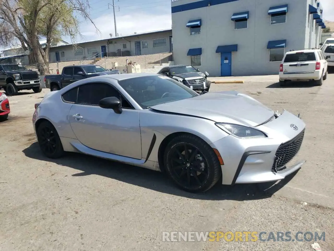 4 Фотография поврежденного автомобиля JF1ZNBE15R9756816 TOYOTA GR 86 PREM 2024
