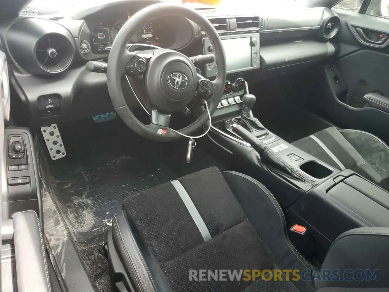 8 Photograph of a damaged car JF1ZNBE16R8756183 TOYOTA GR 86 PREM 2024