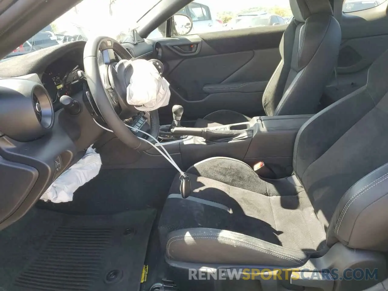 7 Photograph of a damaged car JF1ZNBE19R8754072 TOYOTA GR 86 PREM 2024