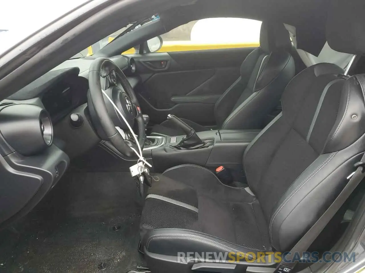 7 Фотография поврежденного автомобиля JF1ZNBE19R9760481 TOYOTA GR 86 PREM 2024