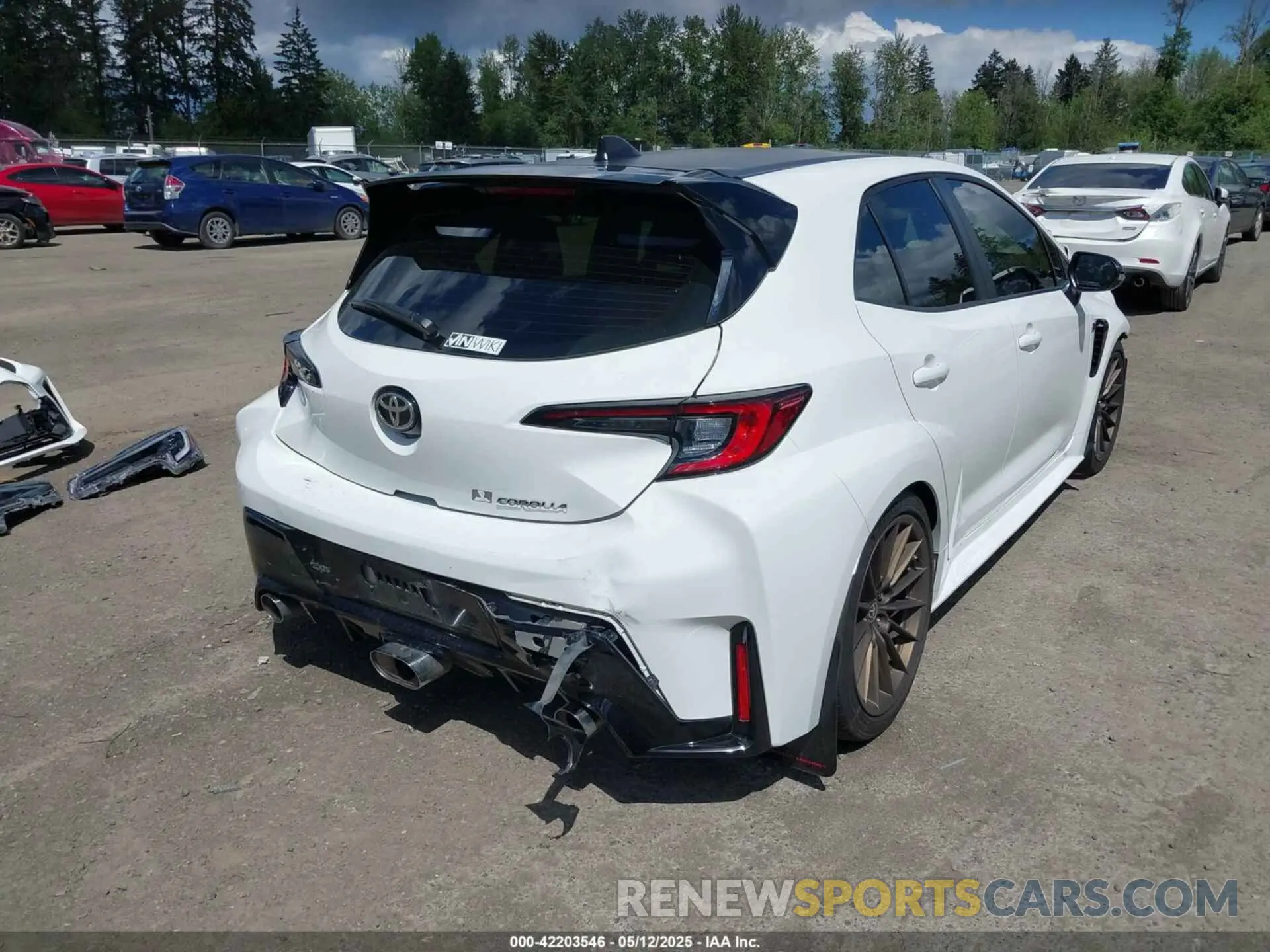 4 Фотография поврежденного автомобиля JTNABAAE8PA004442 TOYOTA GR COROLLA 2023