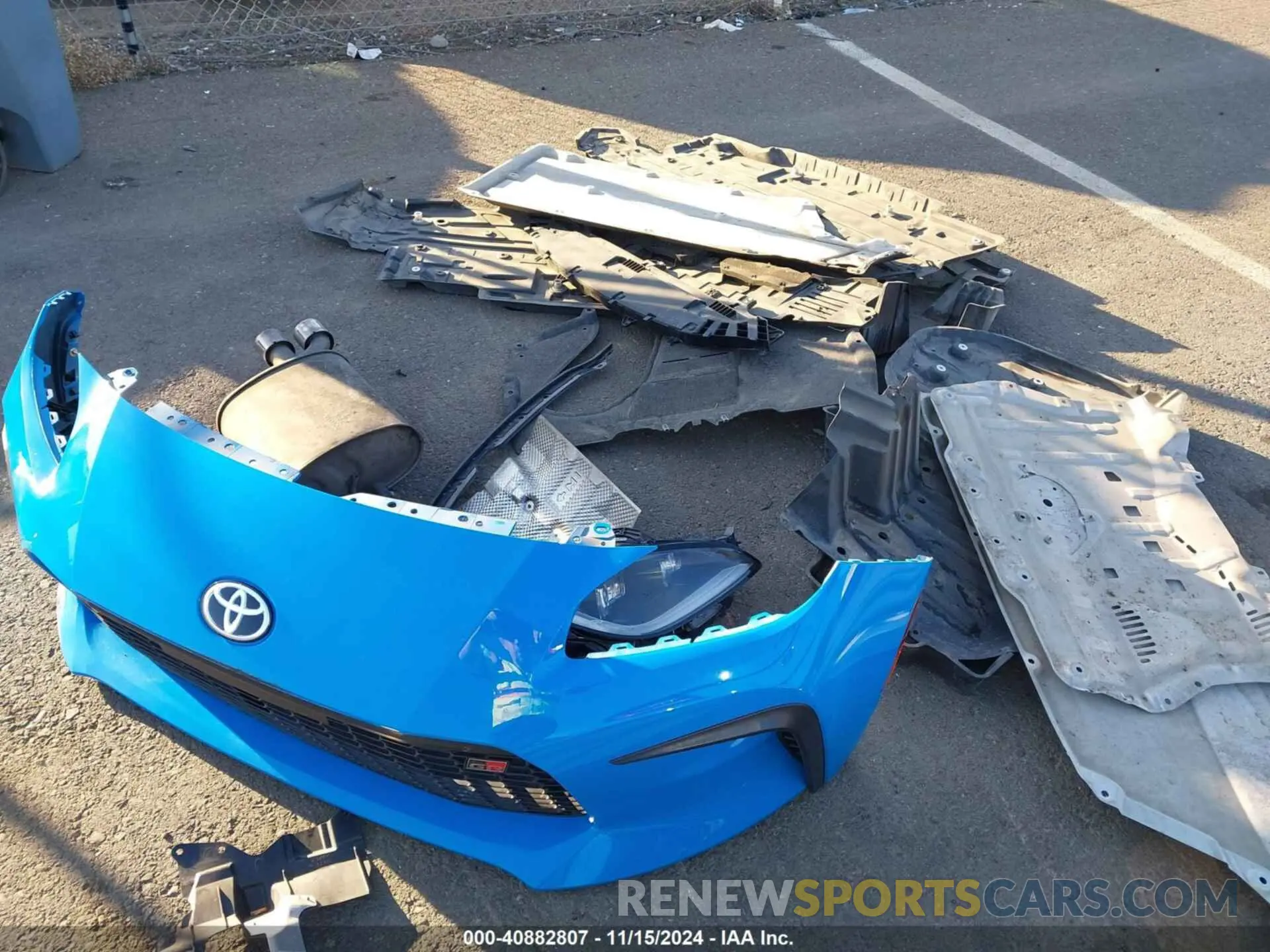 12 Photograph of a damaged car JF1ZNBC11N8750854 TOYOTA GR86 2022