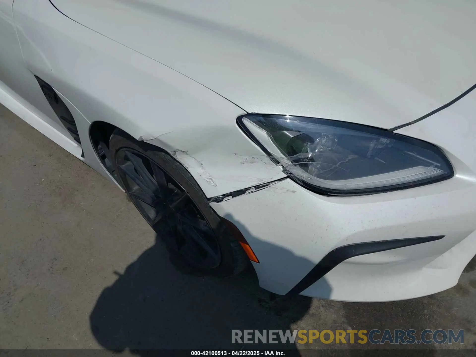6 Photograph of a damaged car JF1ZNBF1XN8750721 TOYOTA GR86 2022