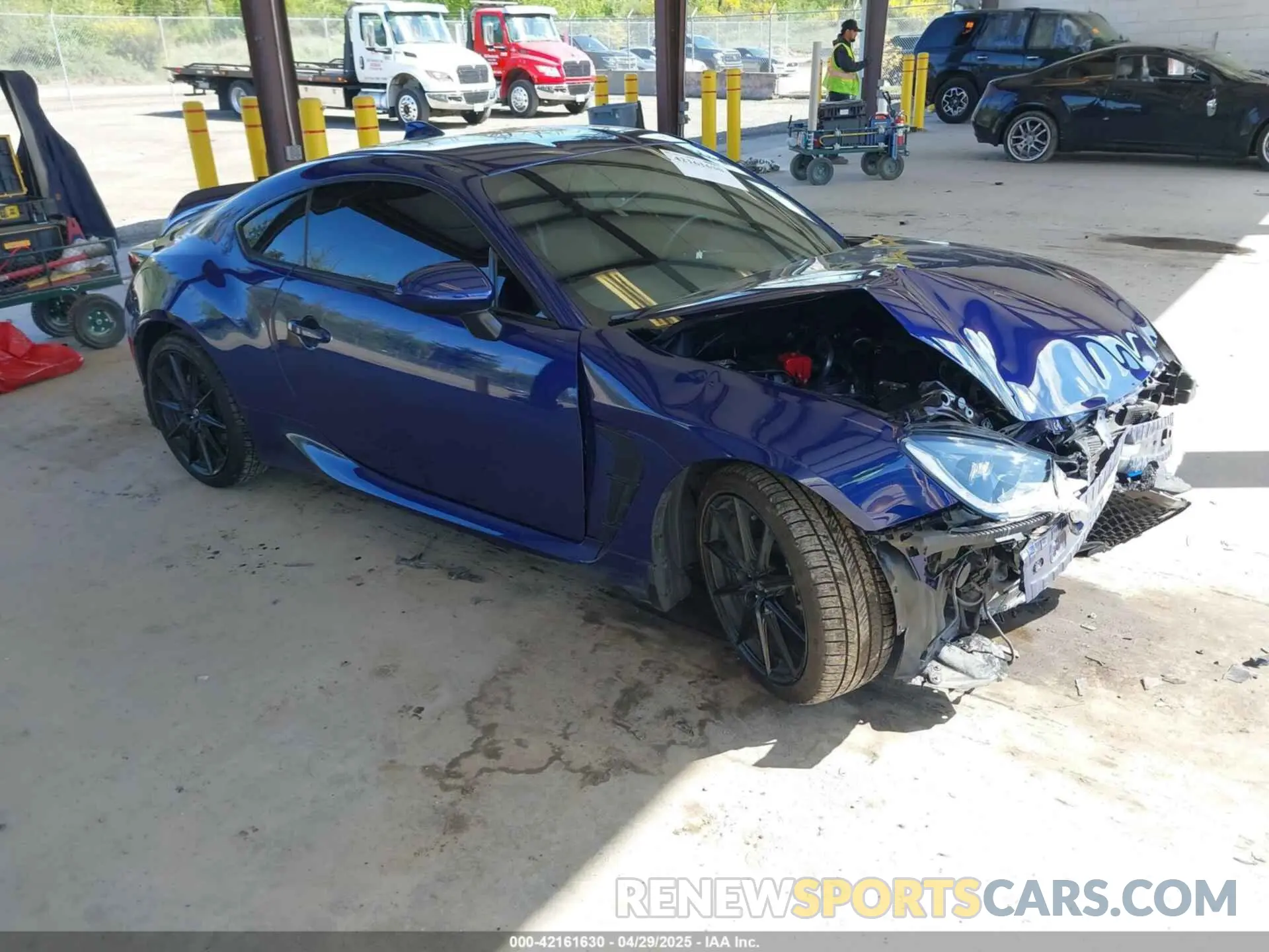 1 Photograph of a damaged car JF1ZNBF1XN8754610 TOYOTA GR86 2022