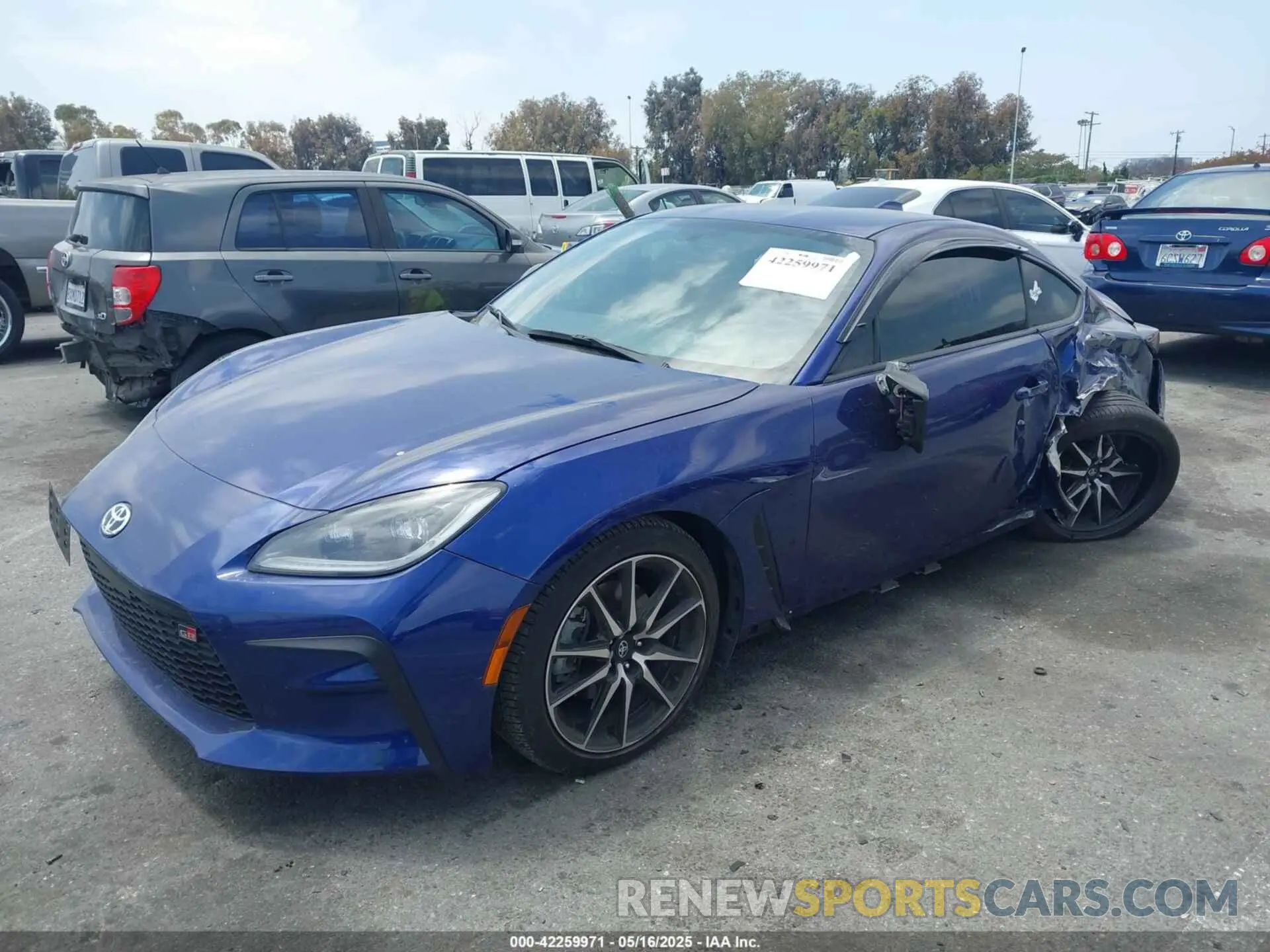 2 Photograph of a damaged car JF1ZNBC11P8758245 TOYOTA GR86 2023