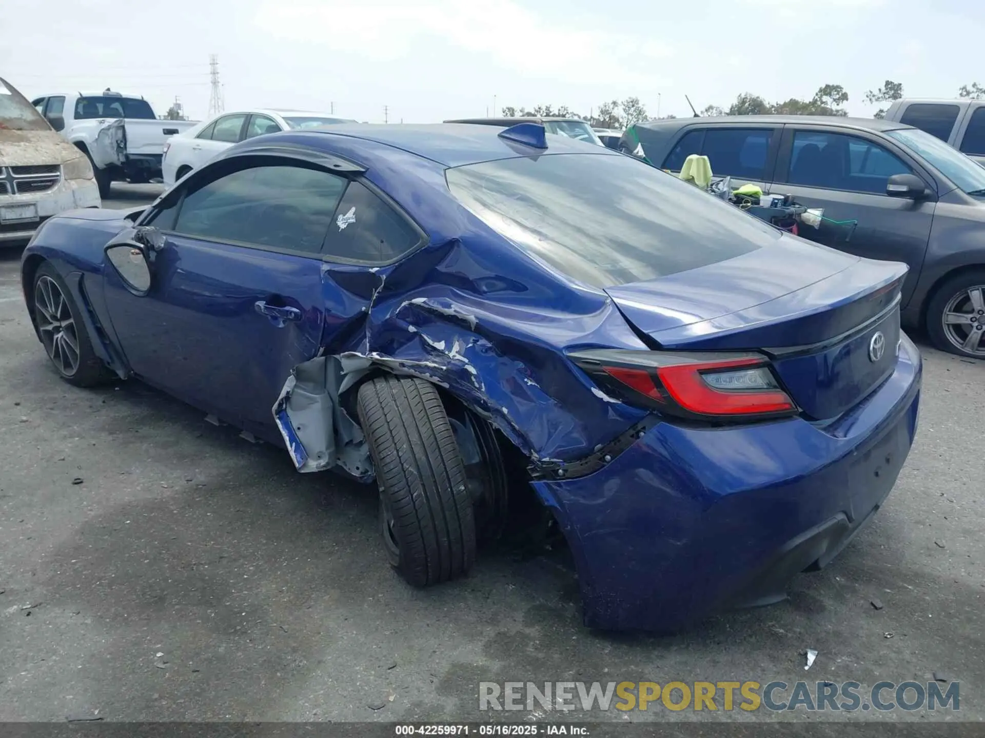 3 Photograph of a damaged car JF1ZNBC11P8758245 TOYOTA GR86 2023