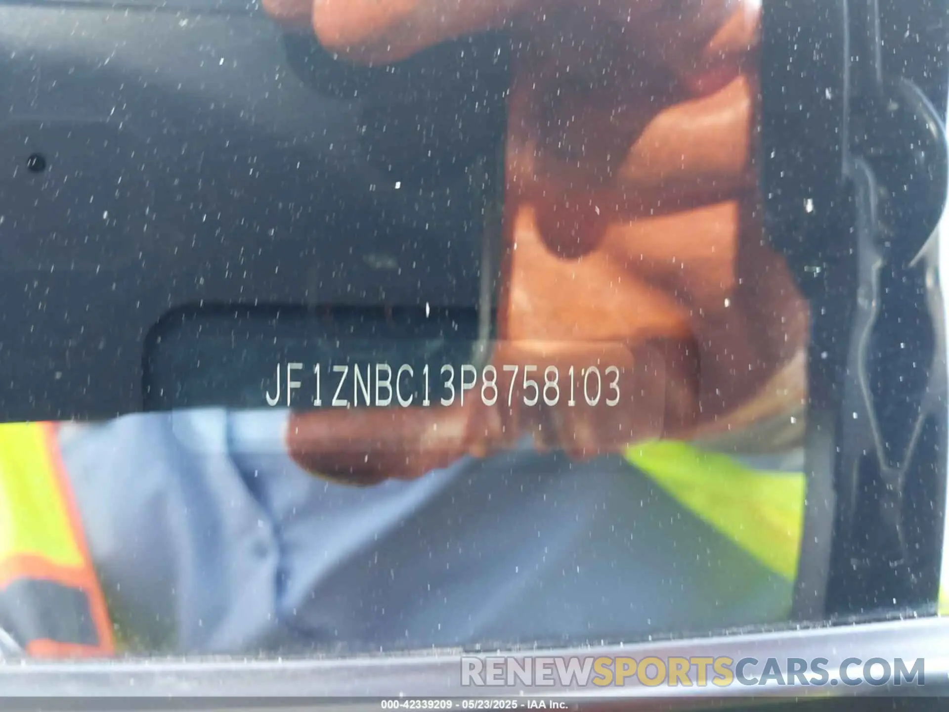 9 Photograph of a damaged car JF1ZNBC13P8758103 TOYOTA GR86 2023