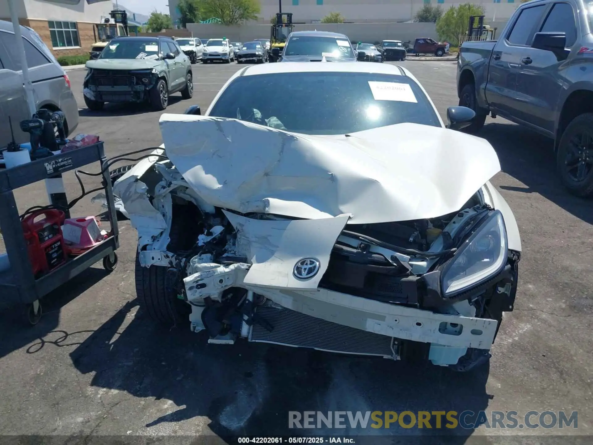 13 Photograph of a damaged car JF1ZNBC13P8762393 TOYOTA GR86 2023