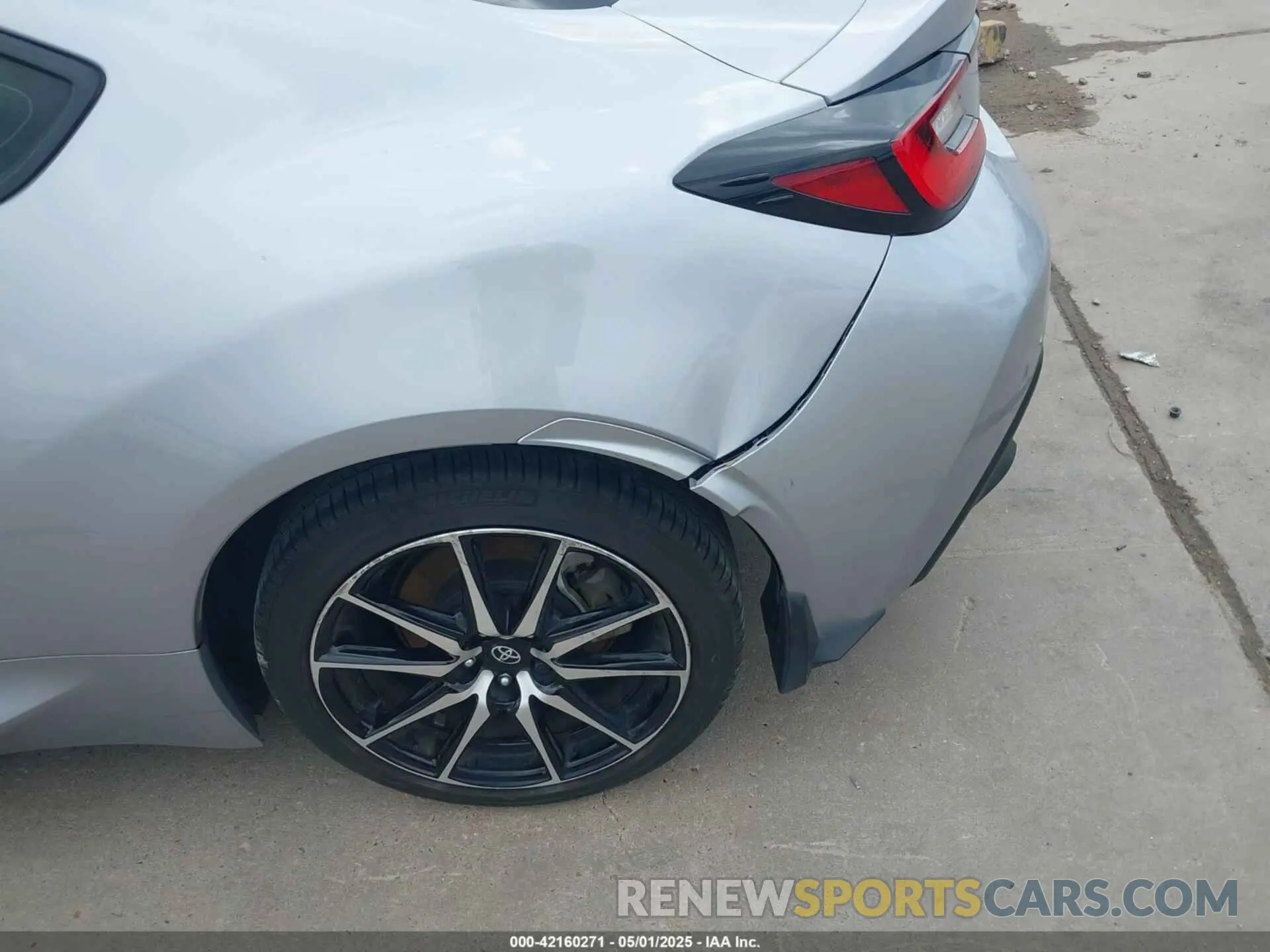20 Photograph of a damaged car JF1ZNBC15P8759916 TOYOTA GR86 2023