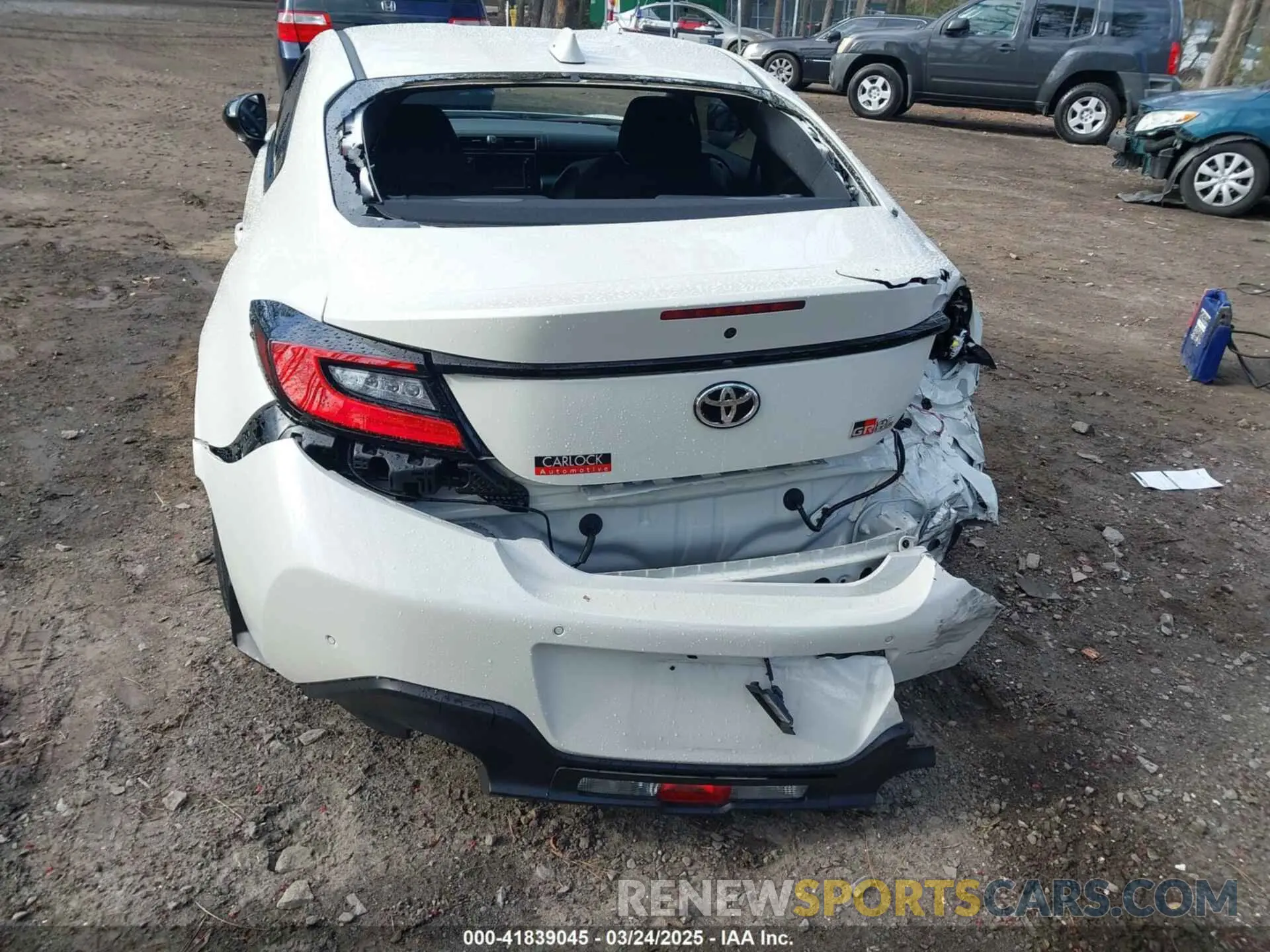 6 Photograph of a damaged car JF1ZNBC18P8761188 TOYOTA GR86 2023
