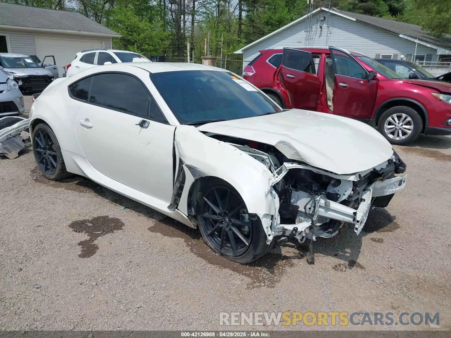 1 Фотография поврежденного автомобиля JF1ZNBE12P9756981 TOYOTA GR86 2023