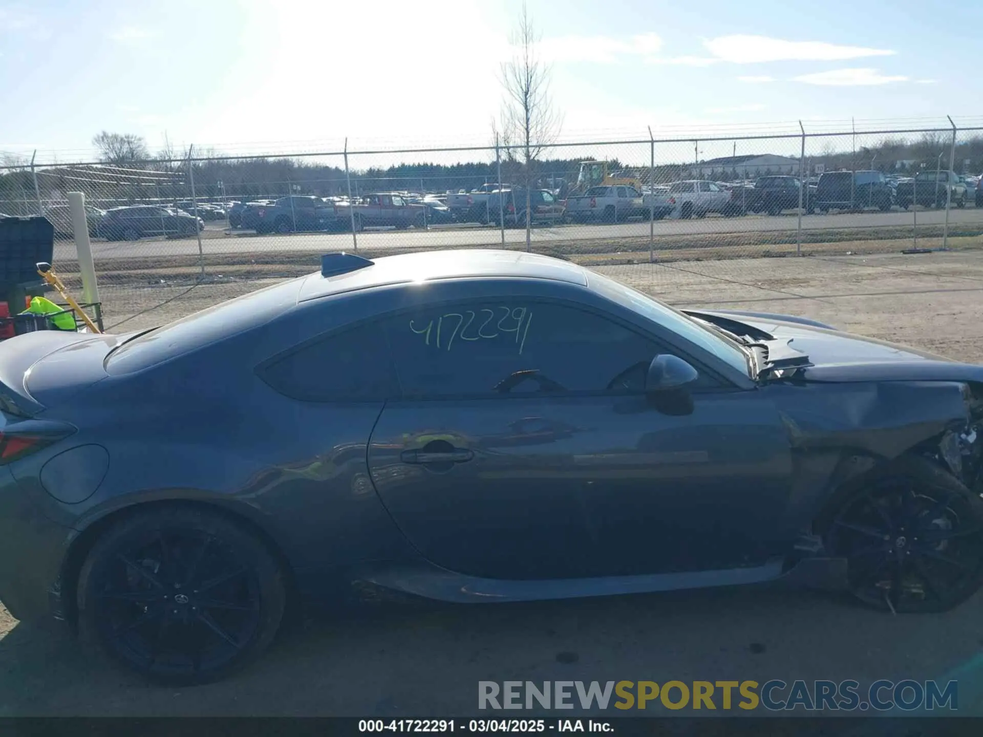 14 Фотография поврежденного автомобиля JF1ZNBE12P9760531 TOYOTA GR86 2023