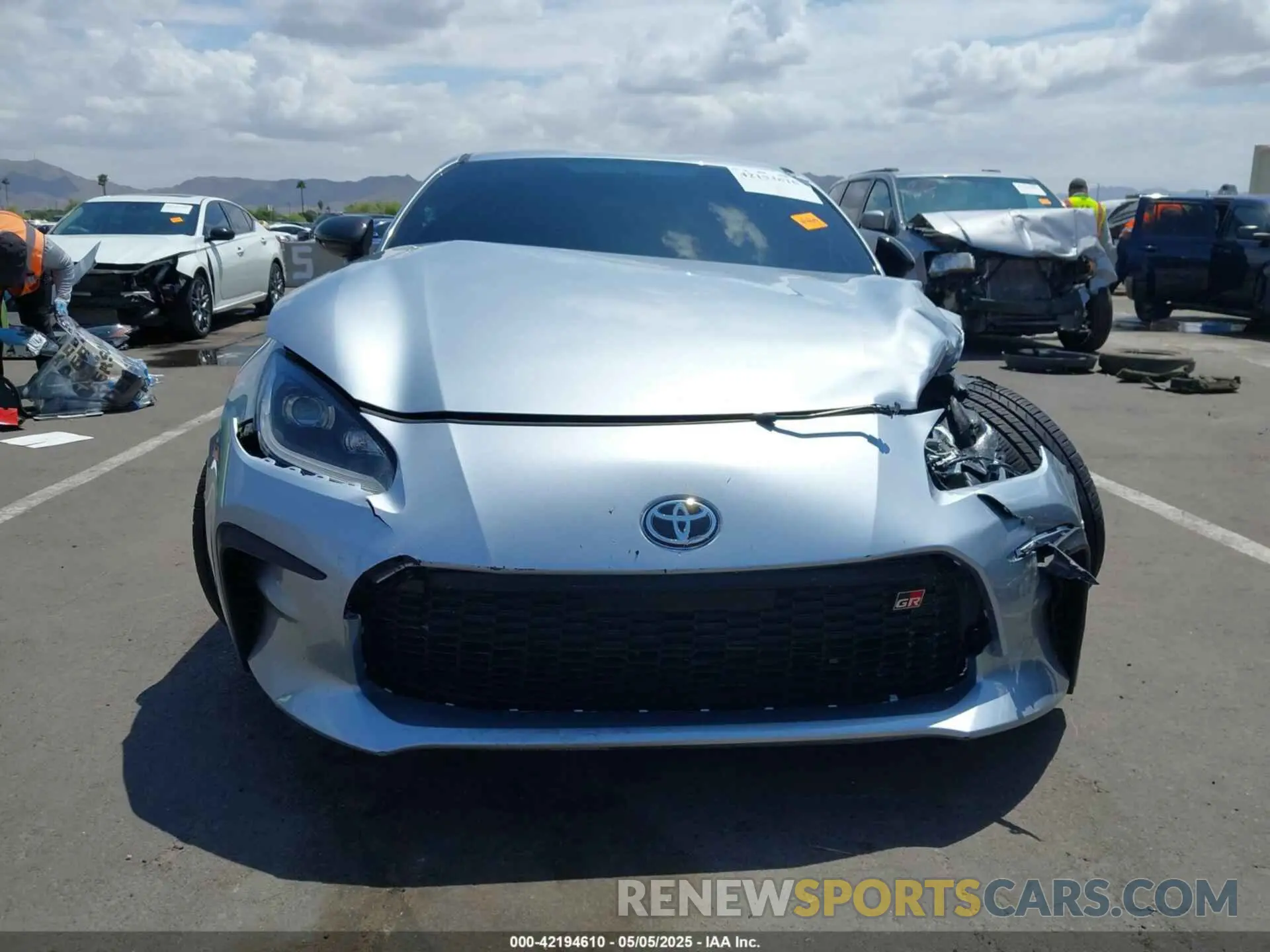 13 Фотография поврежденного автомобиля JF1ZNBE15P9765366 TOYOTA GR86 2023