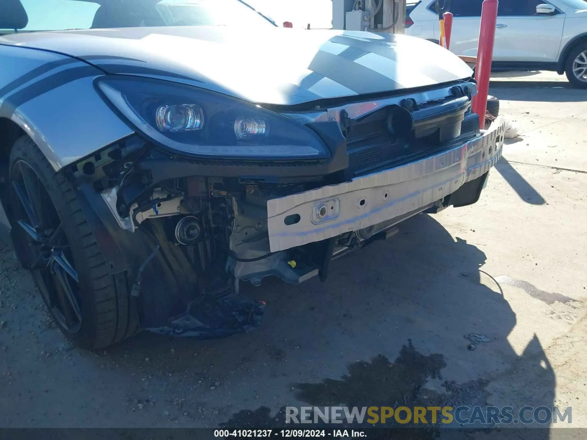 18 Photograph of a damaged car JF1ZNBF10P8766798 TOYOTA GR86 2023