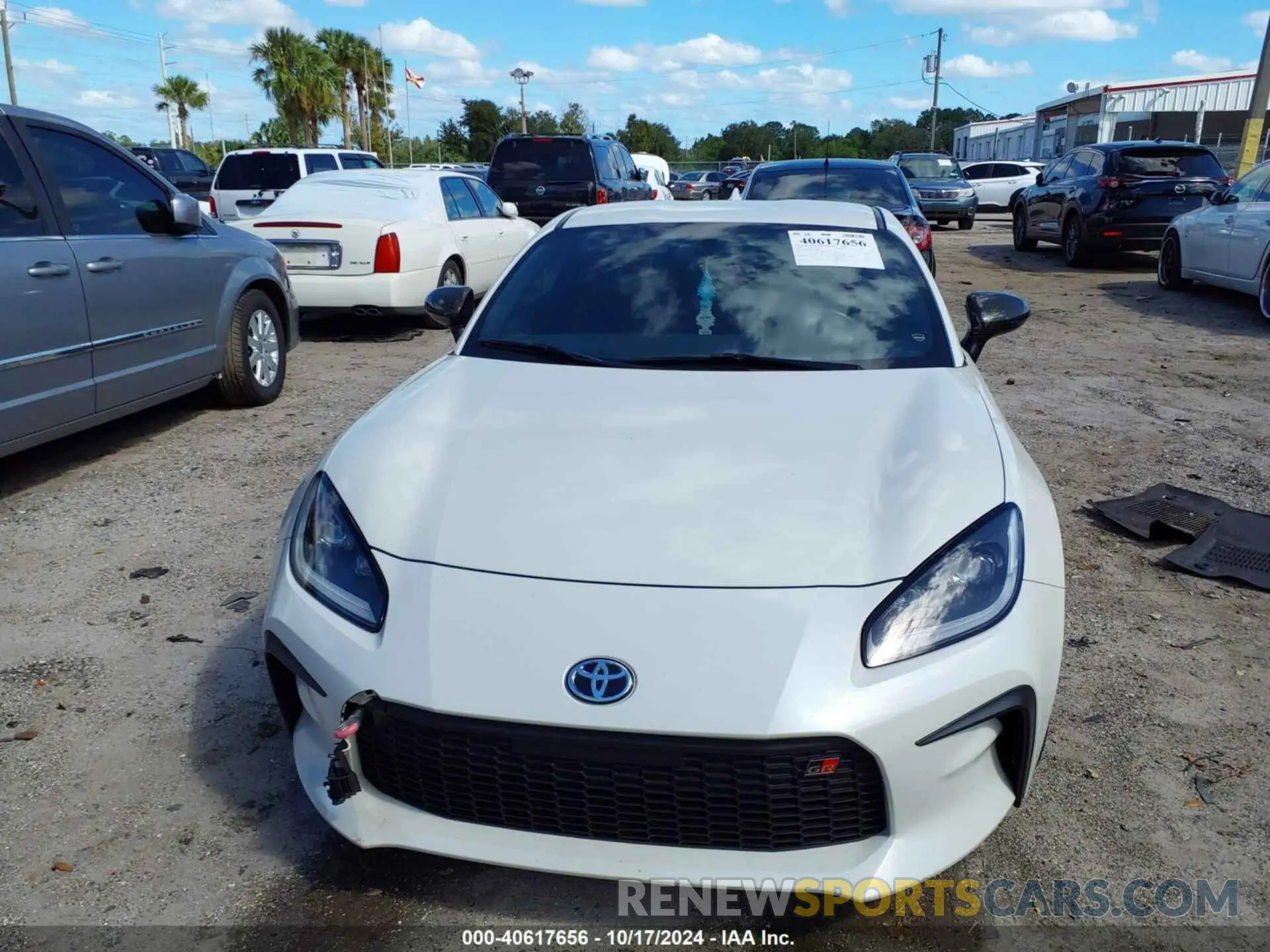 6 Фотография поврежденного автомобиля JF1ZNBF11P8750898 TOYOTA GR86 2023