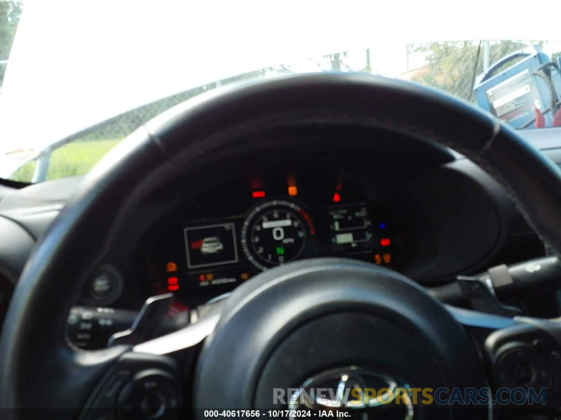 7 Фотография поврежденного автомобиля JF1ZNBF11P8750898 TOYOTA GR86 2023
