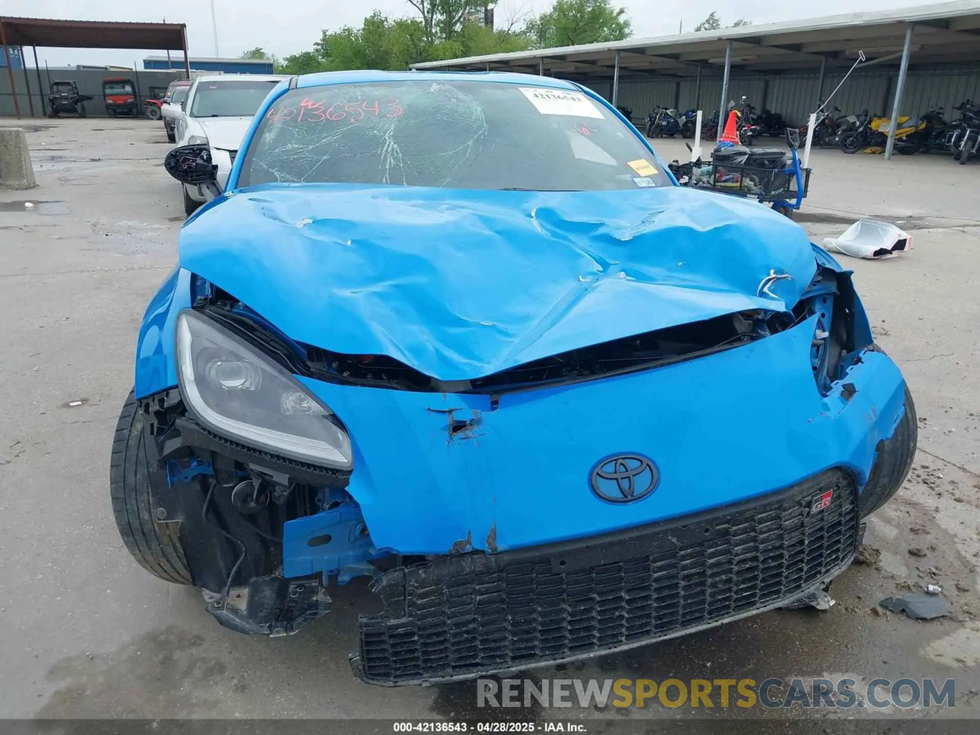 18 Photograph of a damaged car JF1ZNBF13P8758193 TOYOTA GR86 2023
