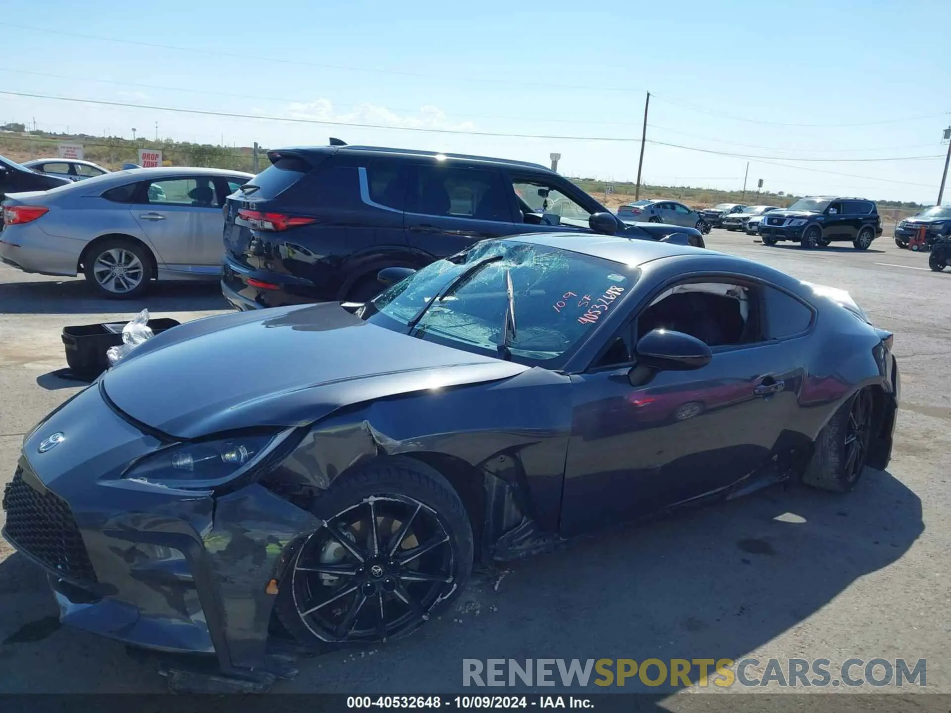14 Photograph of a damaged car JF1ZNBF16P8763999 TOYOTA GR86 2023