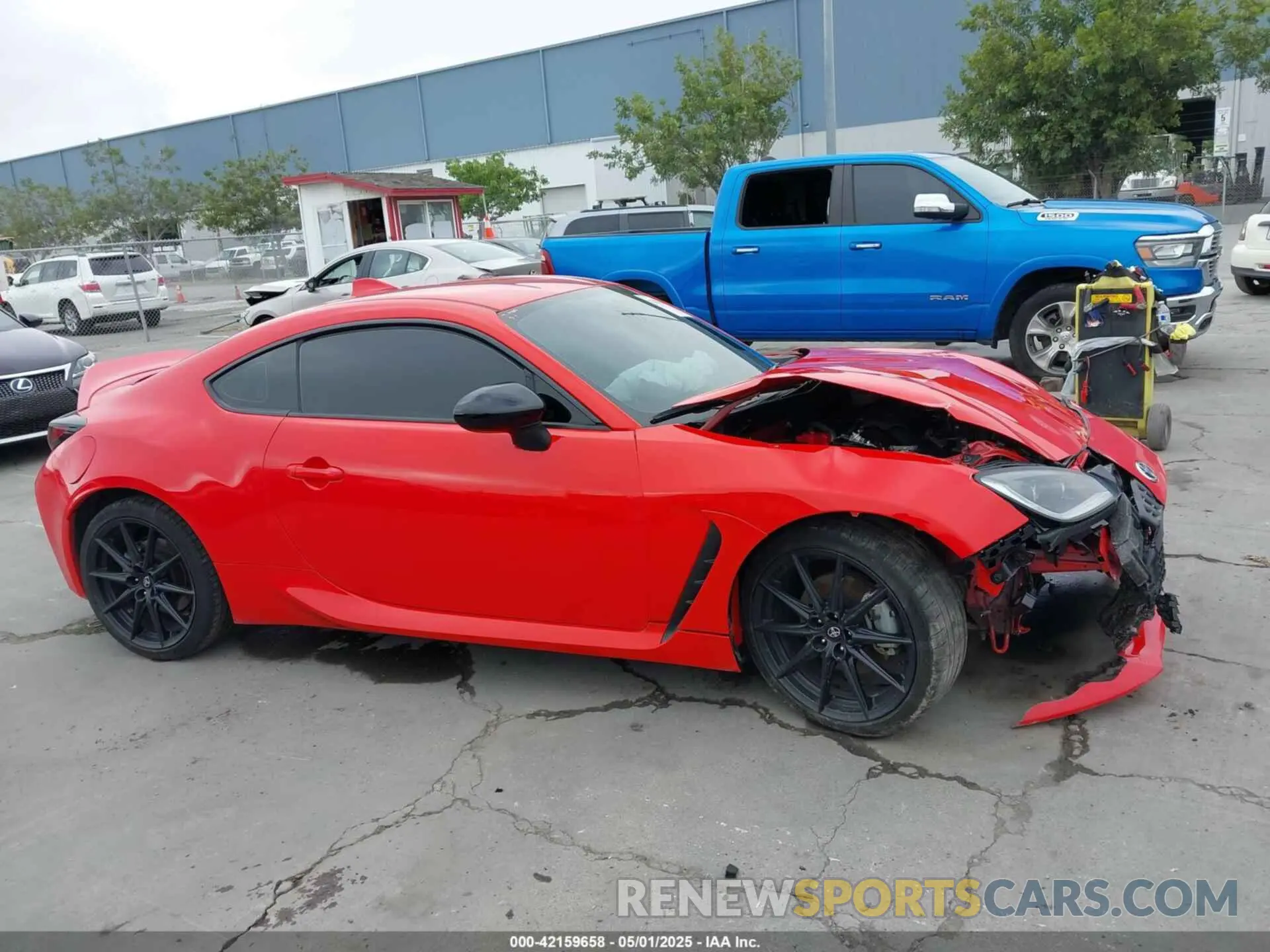 13 Photograph of a damaged car JF1ZNBF17P8765082 TOYOTA GR86 2023