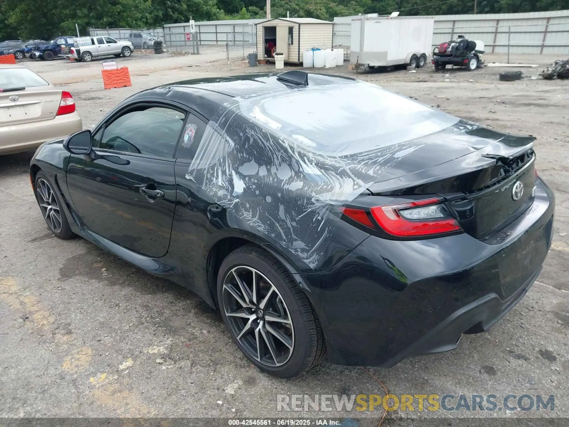 6 Photograph of a damaged car JF1ZNBB12R8757674 TOYOTA GR86 2024